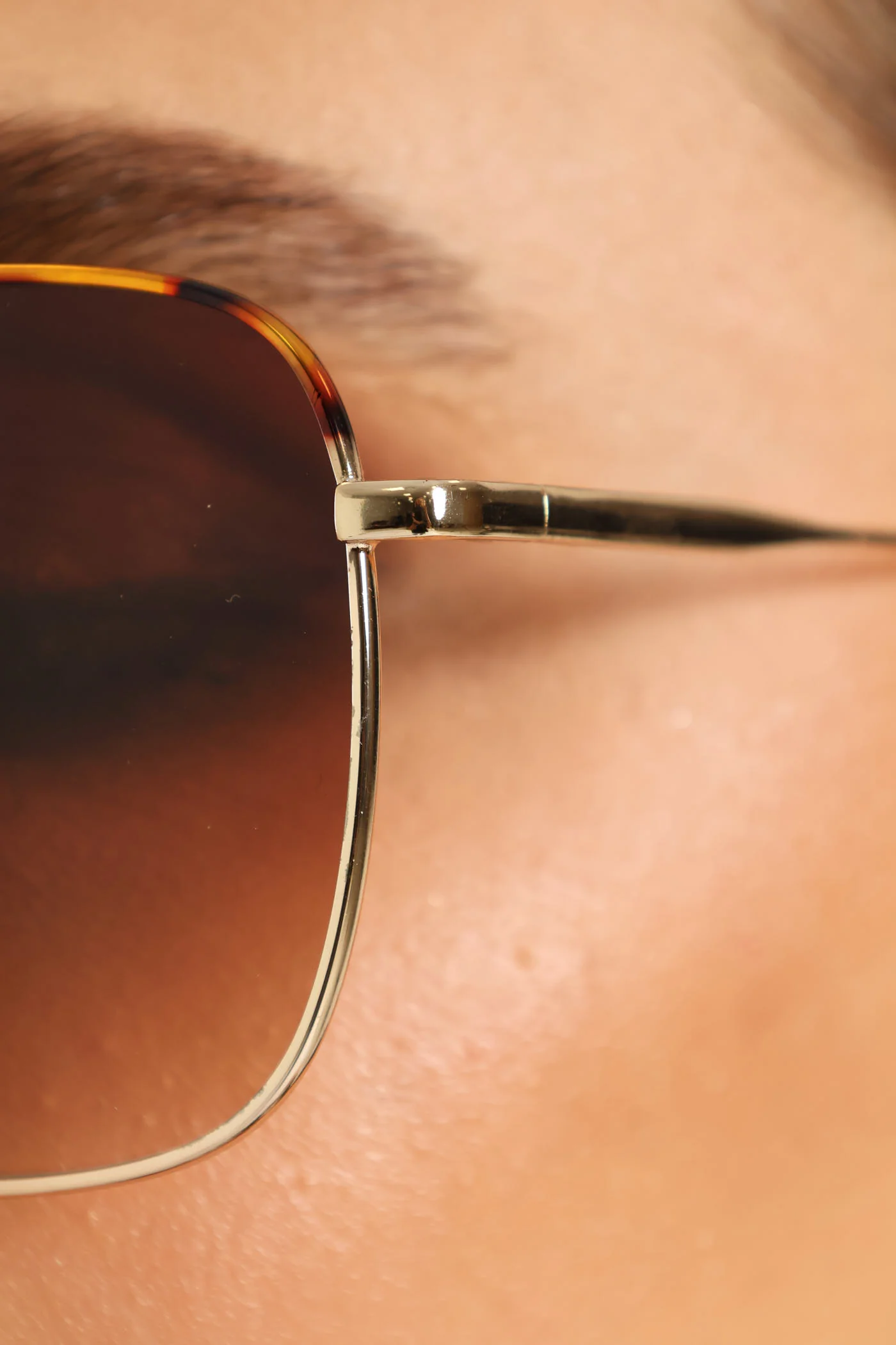 Half Trim Square Frame Sunglasses - Gold - Image 2