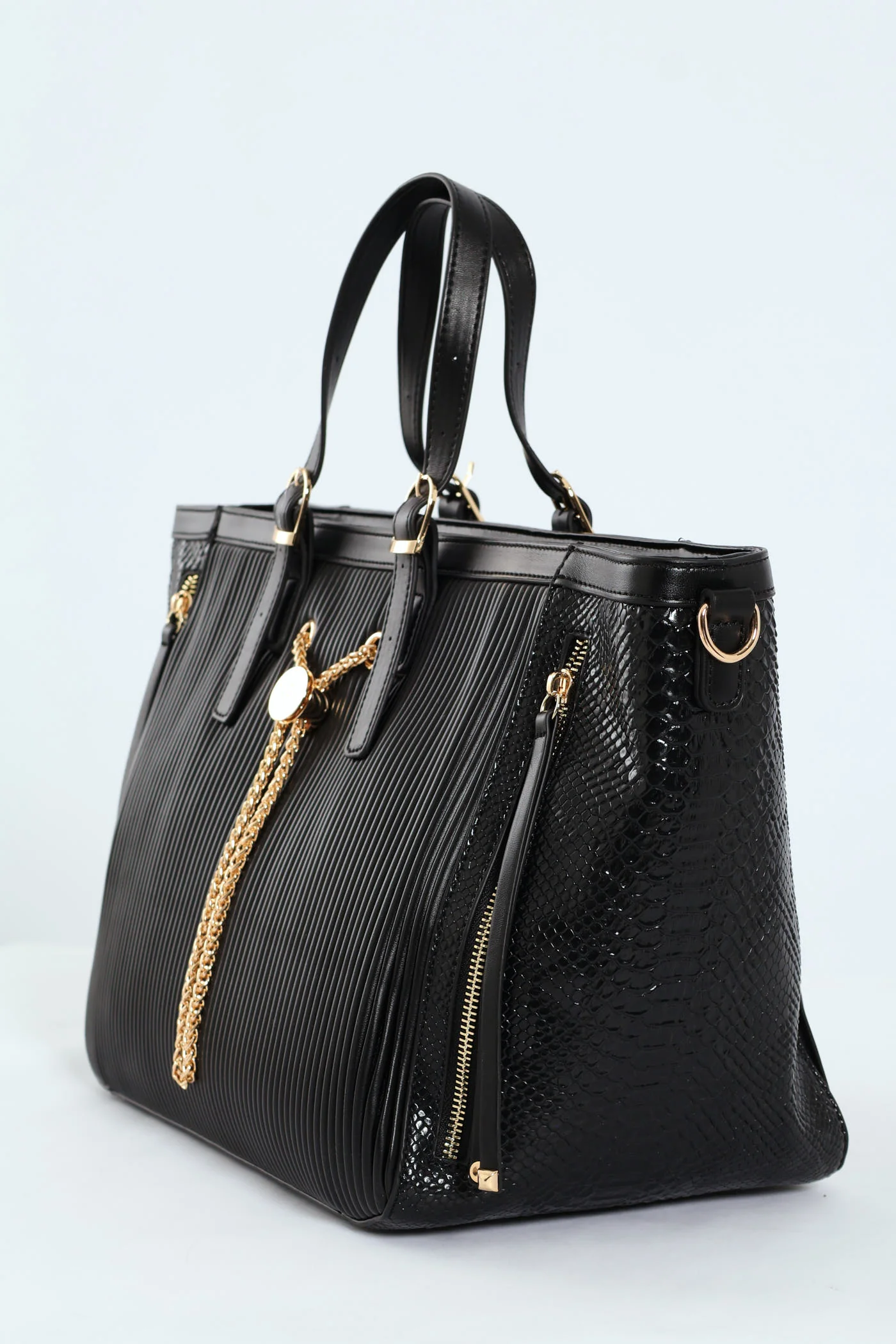 Handbag With Front Chain - Black - Image 2