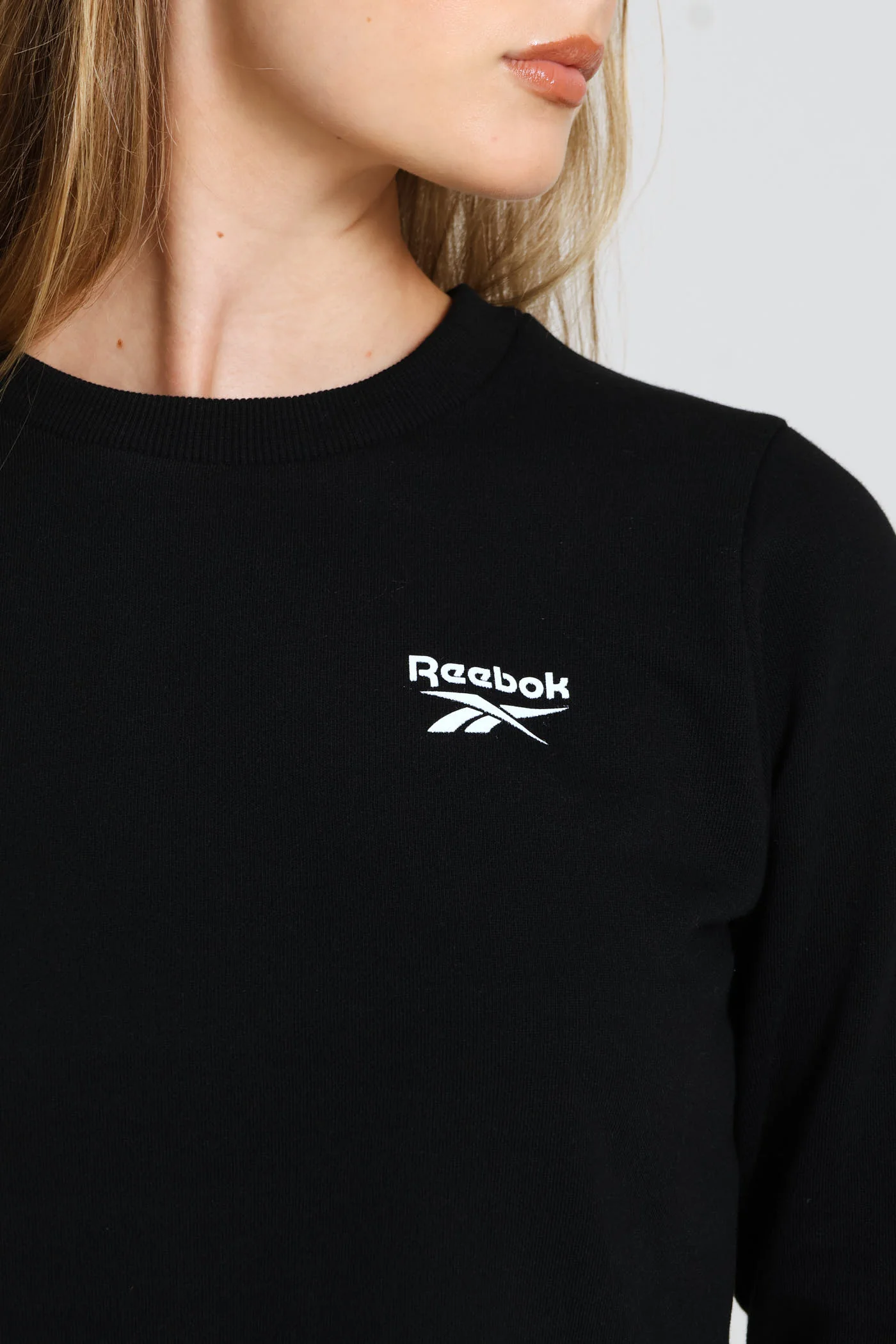 Harper Crew Neck Cropped Sweatshirt - Black - Image 2