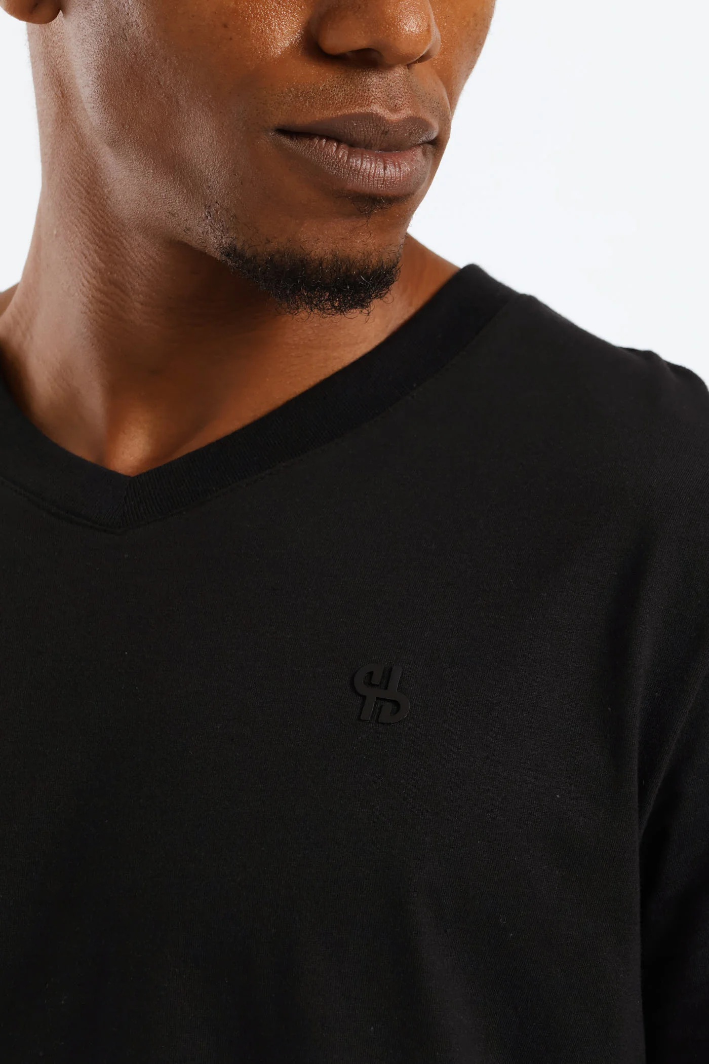 Hd Basic V-Neck T-Shirt - Black - Image 4