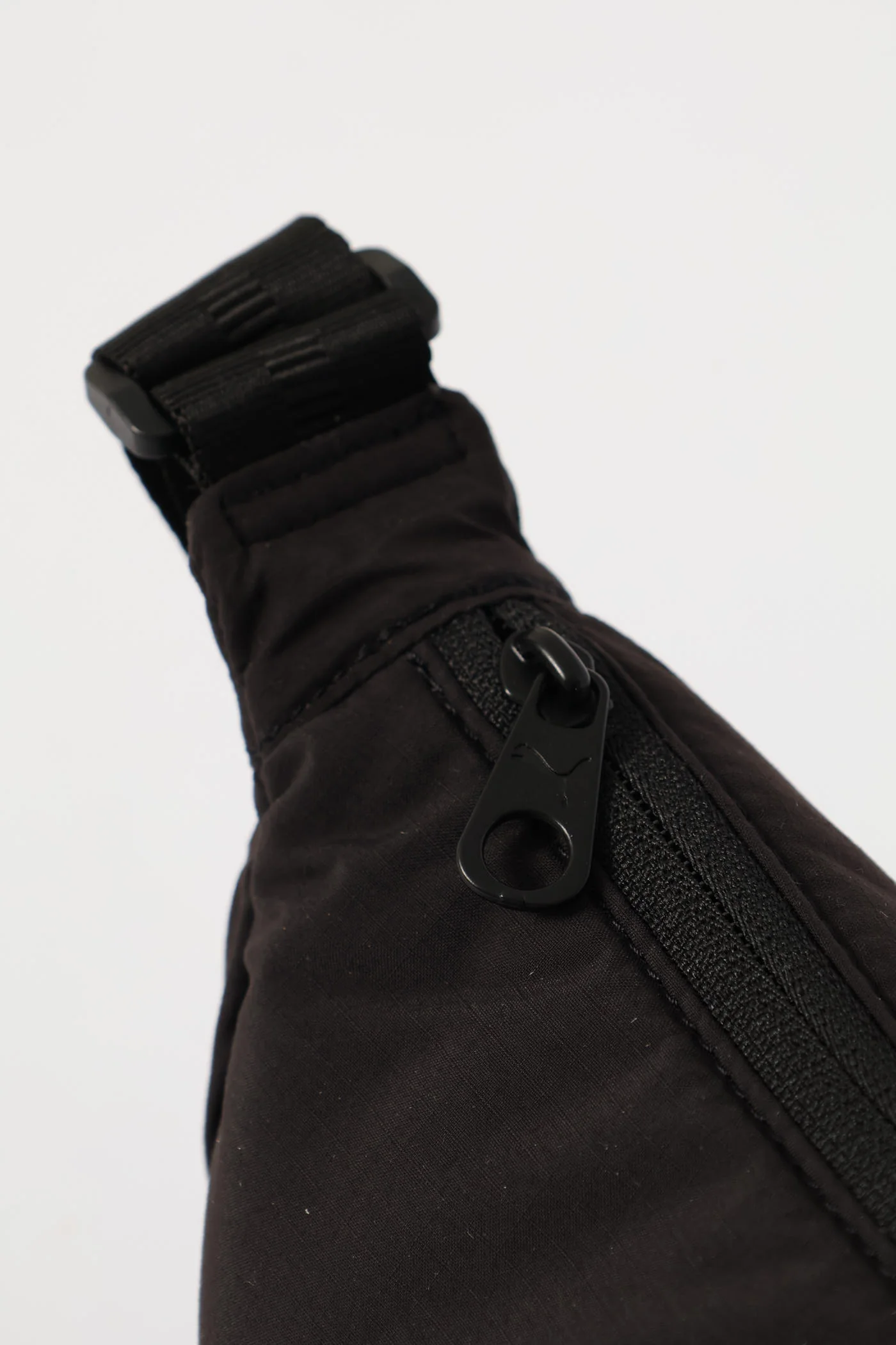 Her Half Moon Bag - Black - Image 4