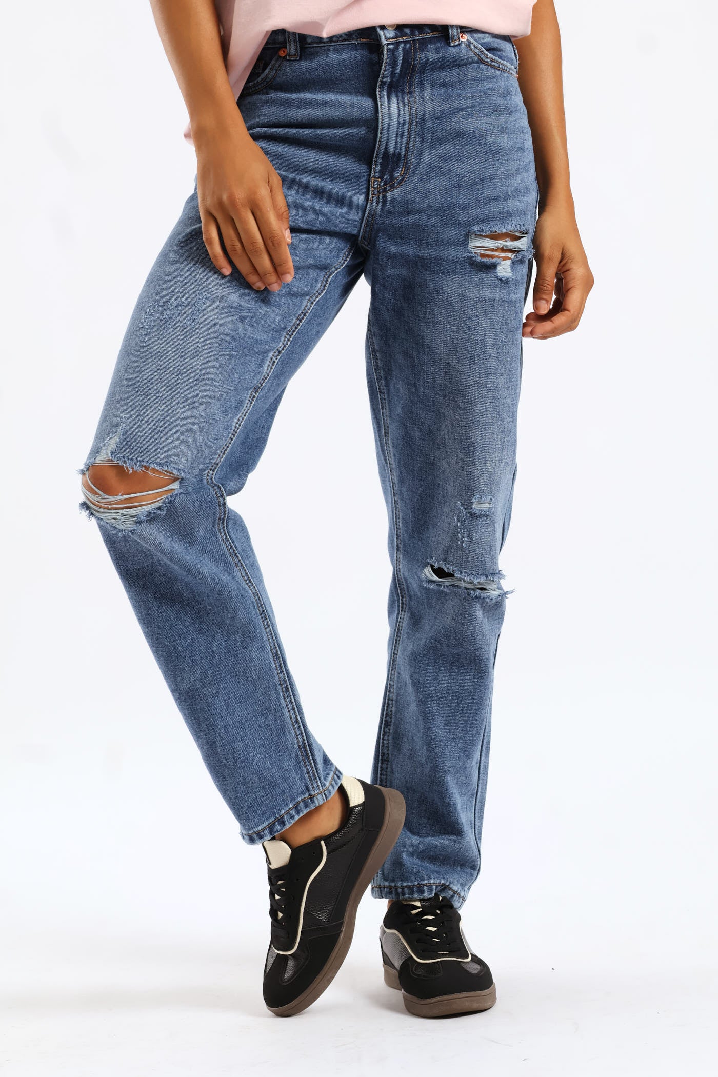 Hi-Rise Abraised Mom Jean - Dark Wash - Image 8