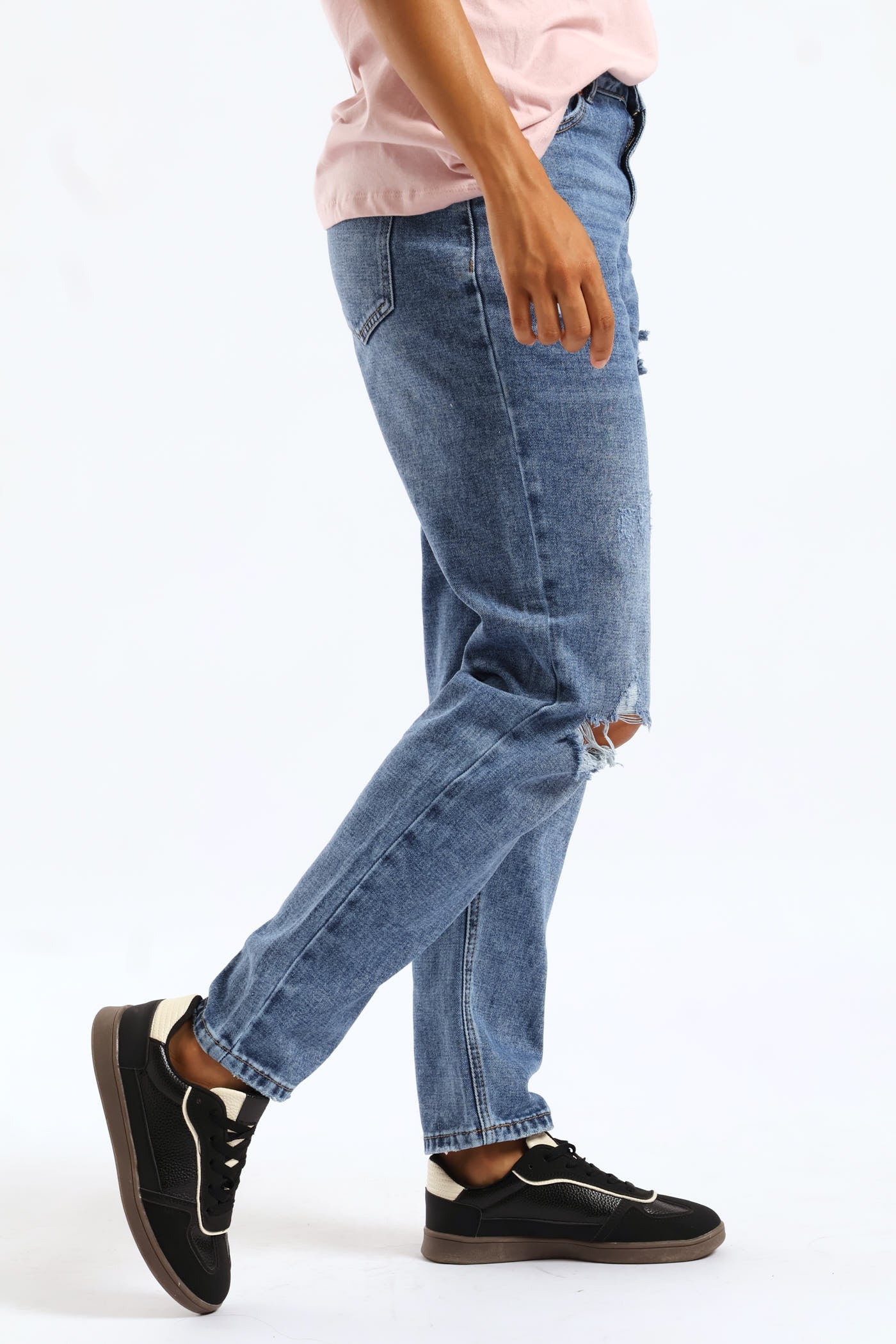 Hi-Rise Abraised Mom Jean - Dark Wash - Image 9