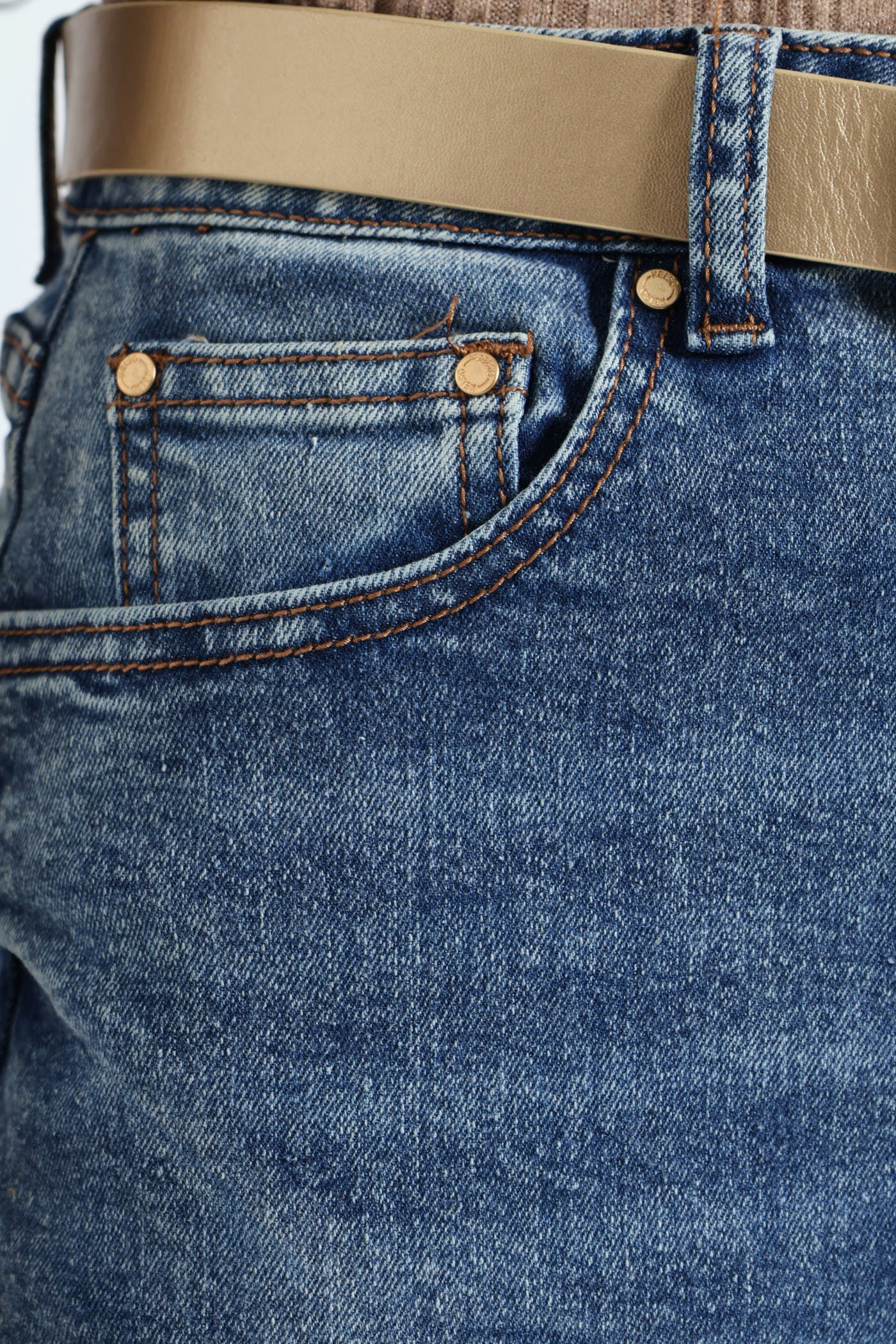 Hi-Rise Belted Straight Leg Jean - Dark Wash - Image 6