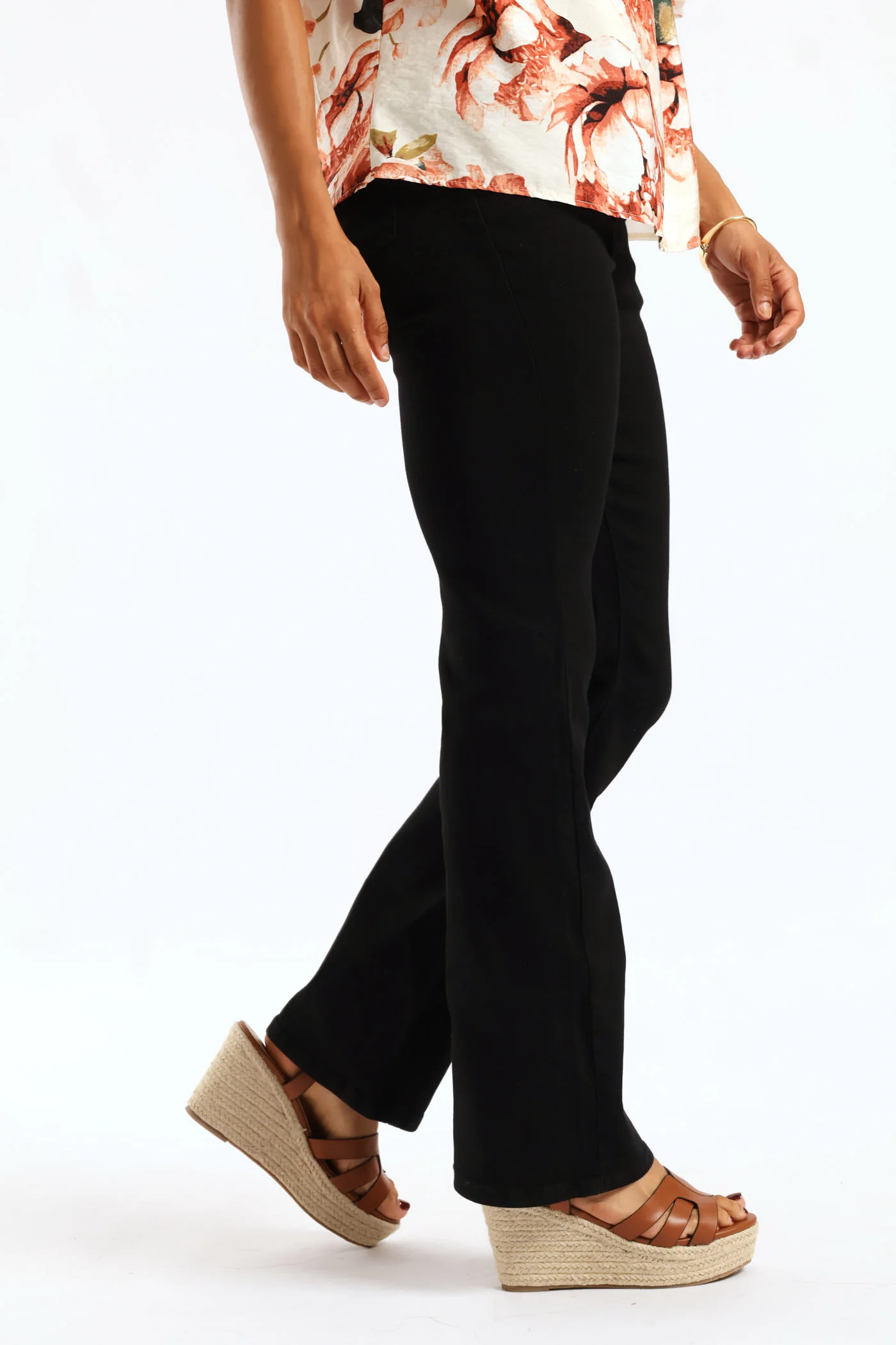 High Waist Bootleg Jean - Black - Image 3