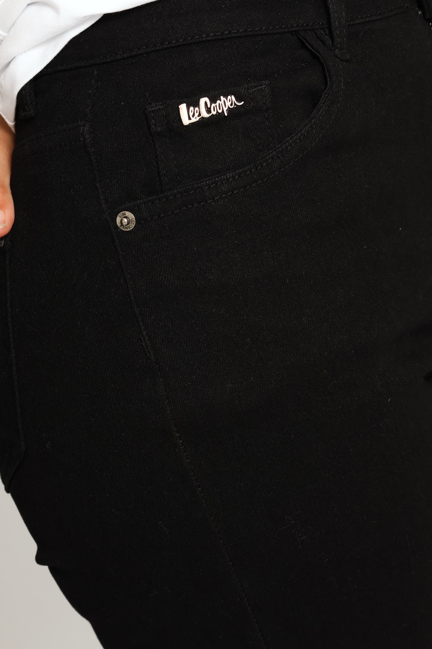 High Waist Skinny Jean - Black - Image 5