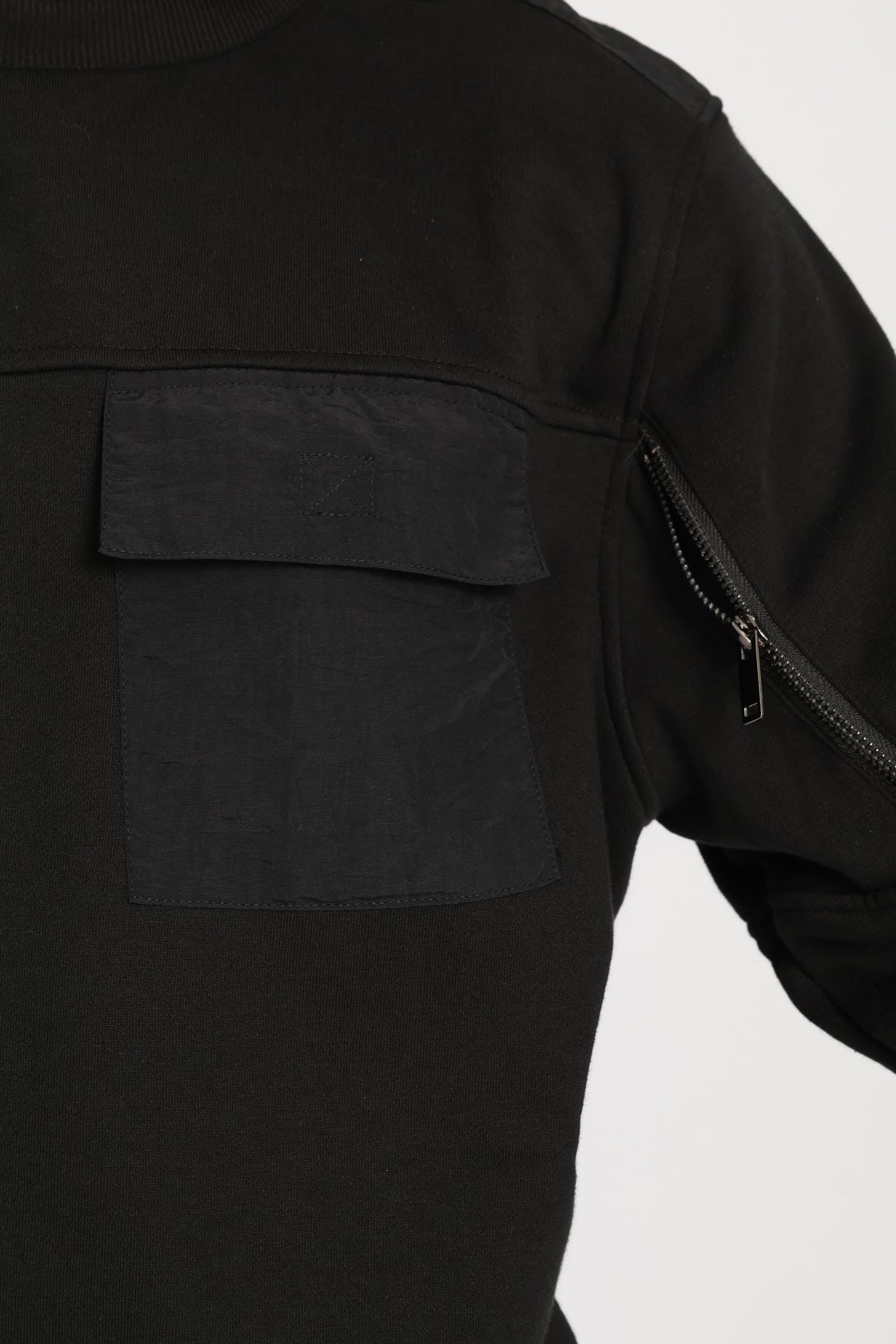 Hybrid Pocket Detail Fleece Crew Top - Black - Image 3