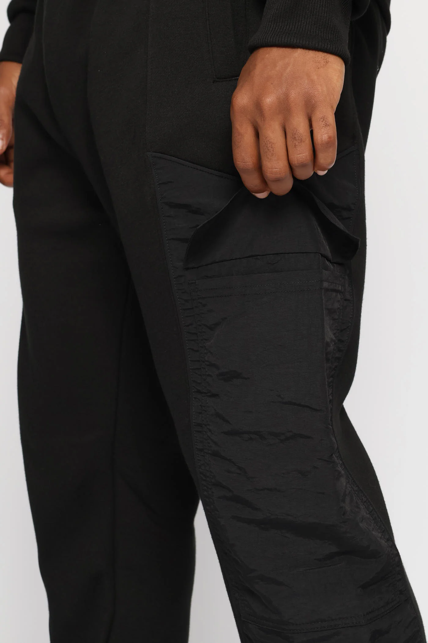 Hybrid Pocket Detail Jogger - Black - Image 5