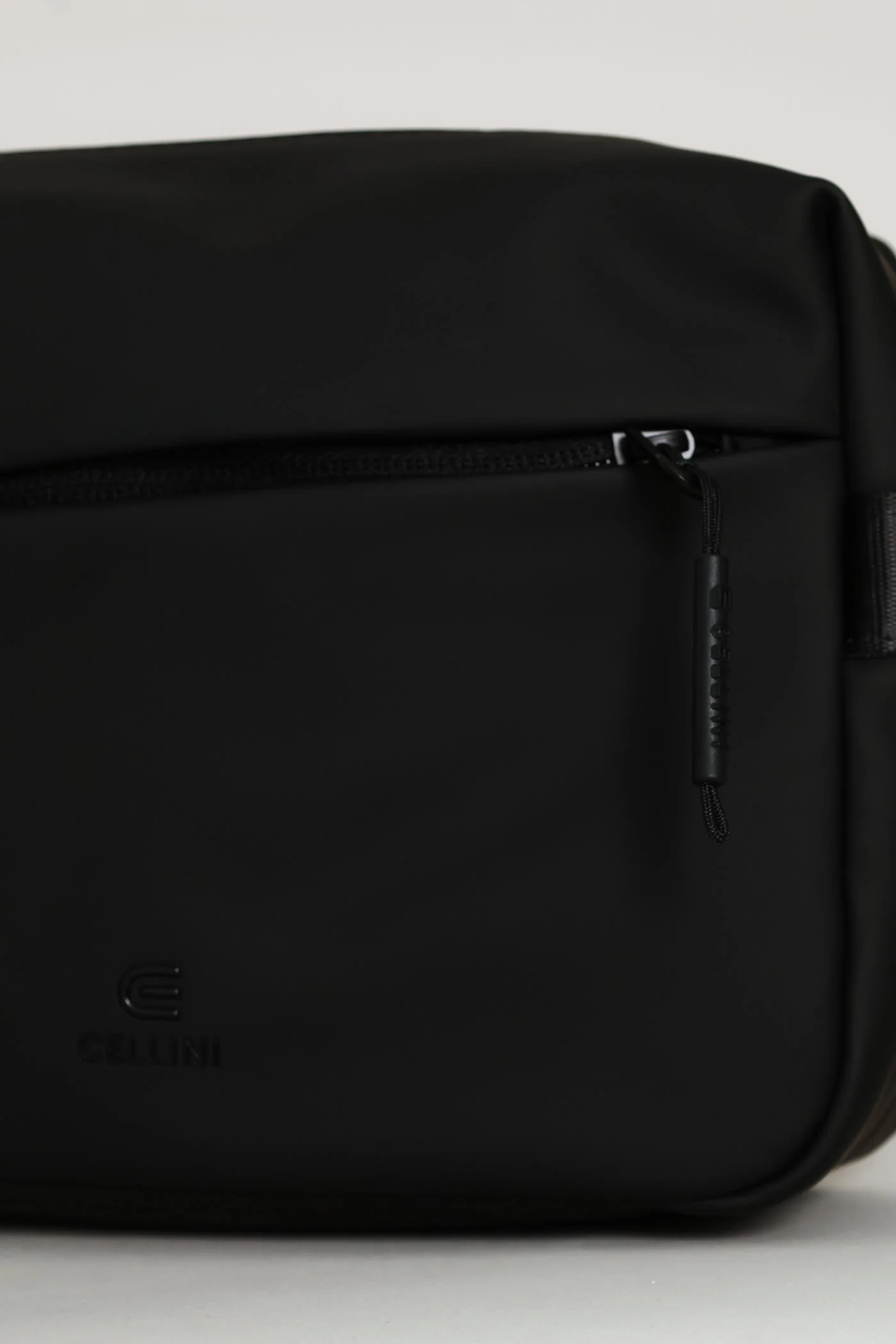 Hydro Small E/W Sling Bag - Image 4