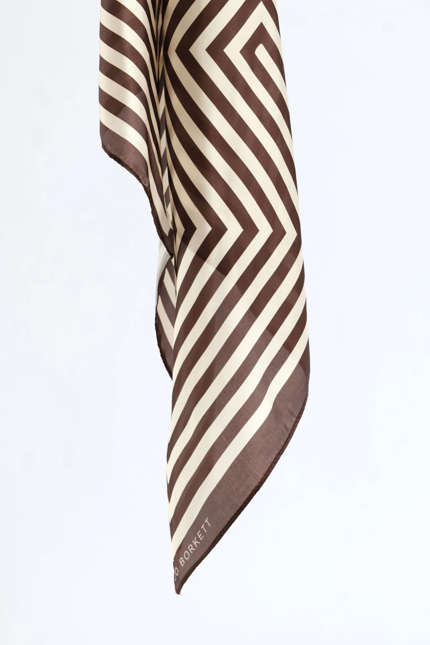 Illusion Maze Print Scarf - Image 5