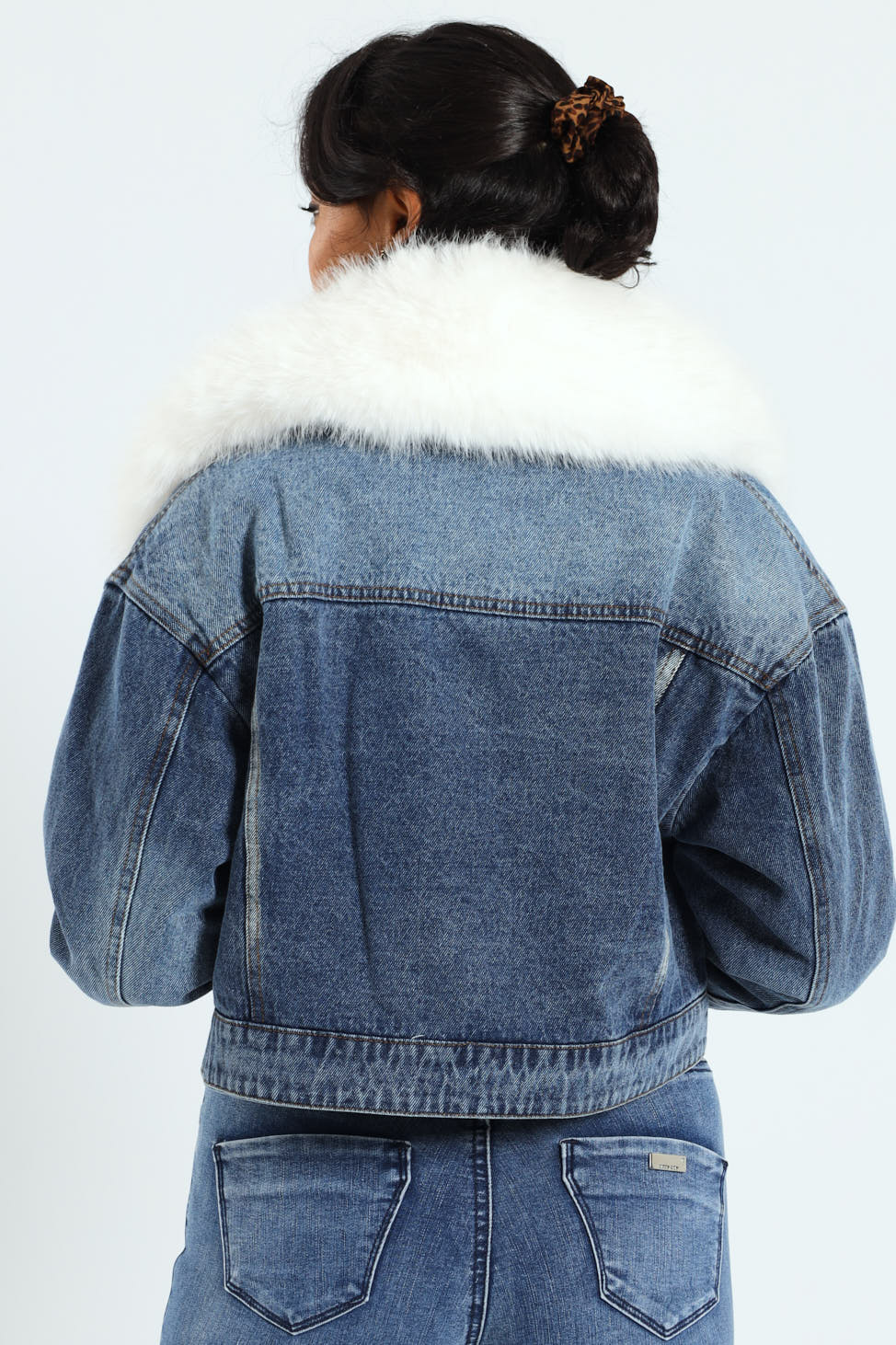 Imagine This Denim Cropped Jacket With Faux Fur Collar - Med Wash - Image 3