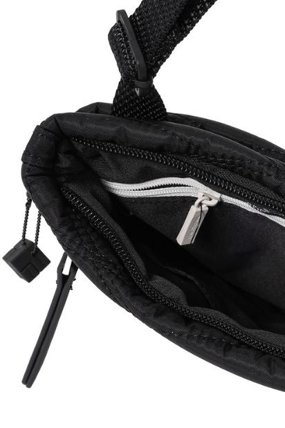Inner City Quilted Shoulder Bag - Black - Image 4