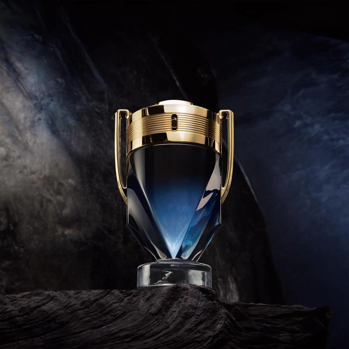 Invictus Parfum - Image 6