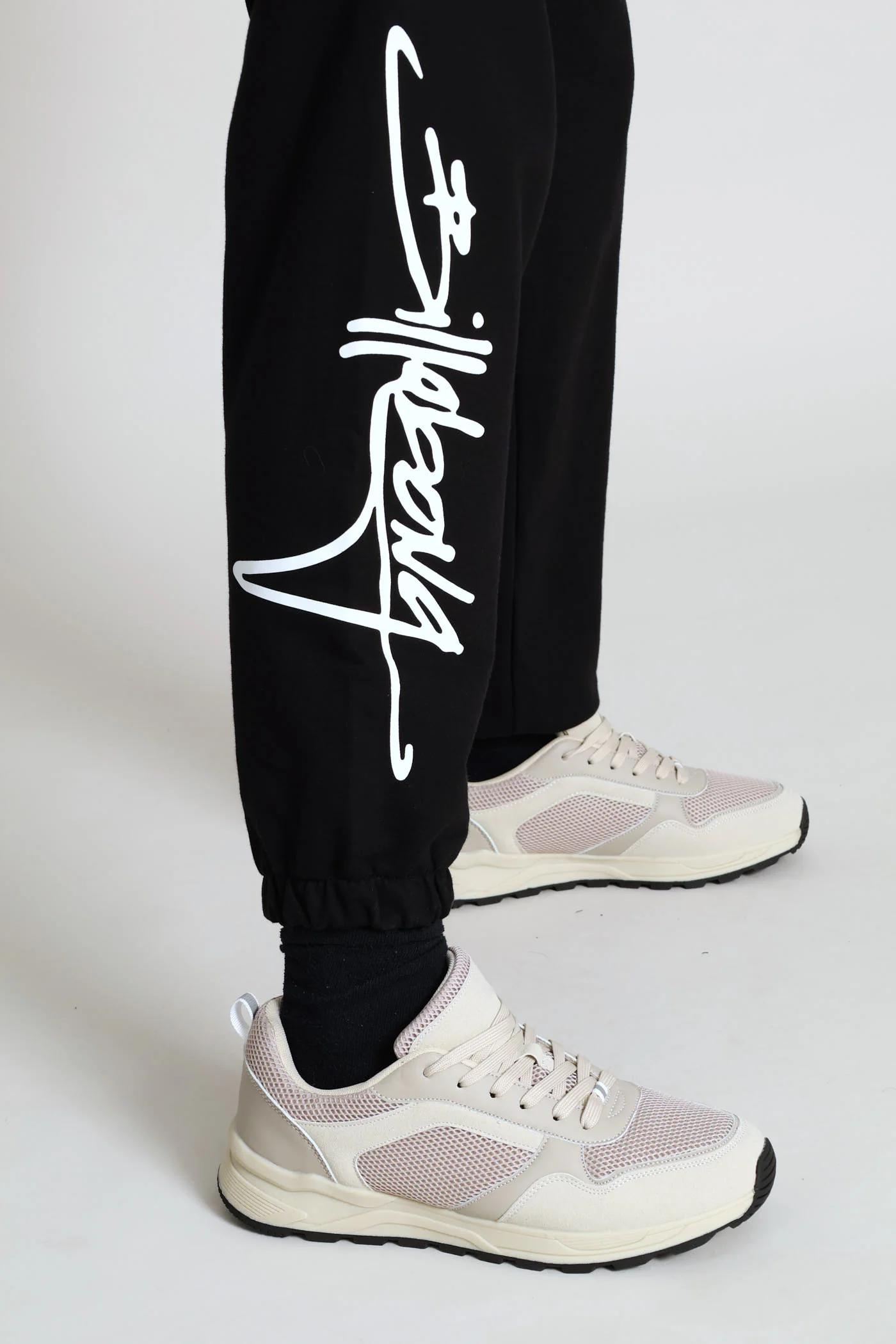 J Bay Trackpant - Black - Image 5