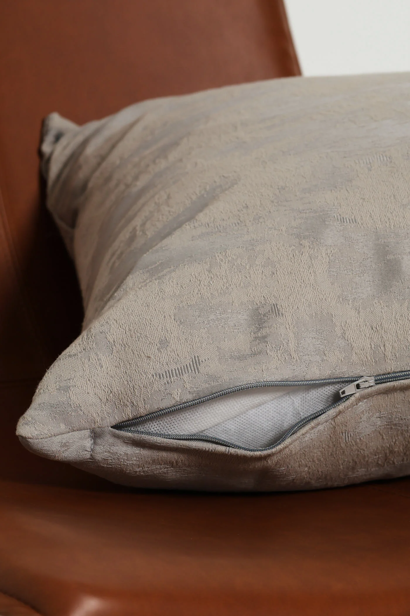 Jacquard Marble Effect Scatter Cushion - Image 3