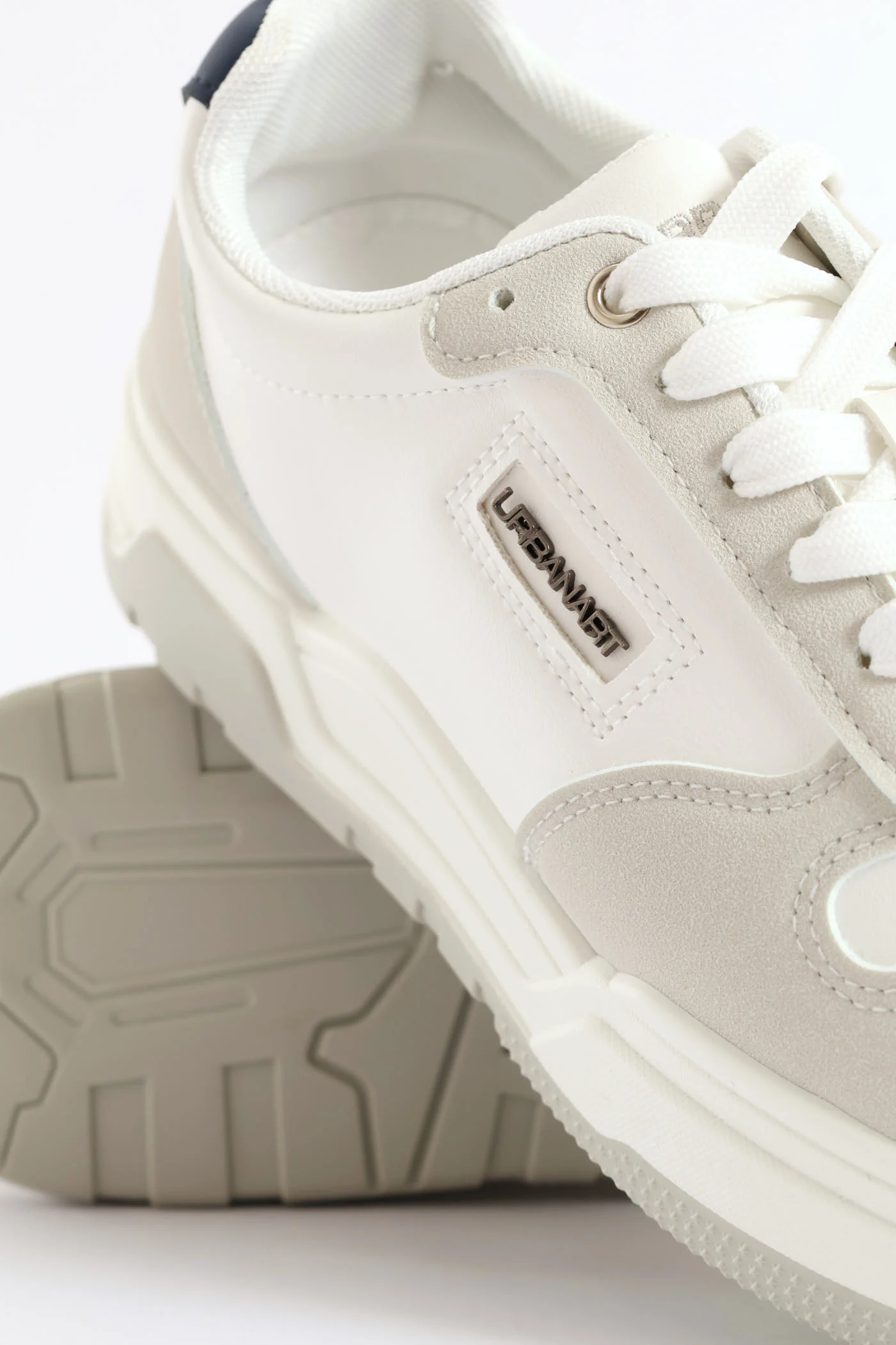 Jagged 1 Wax Nubuck Sneaker - White - Image 6
