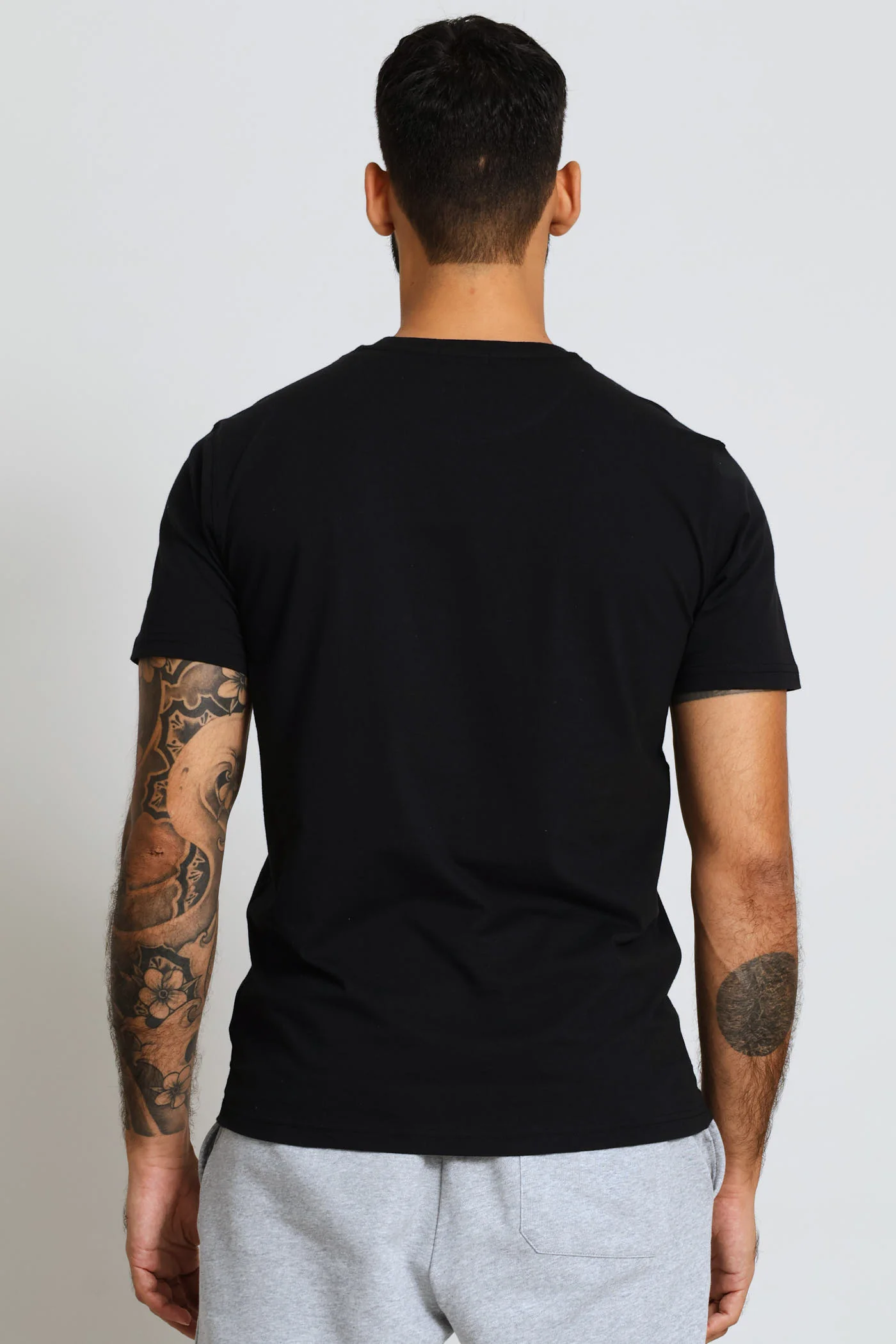 Jensen Tee - Black - Image 4