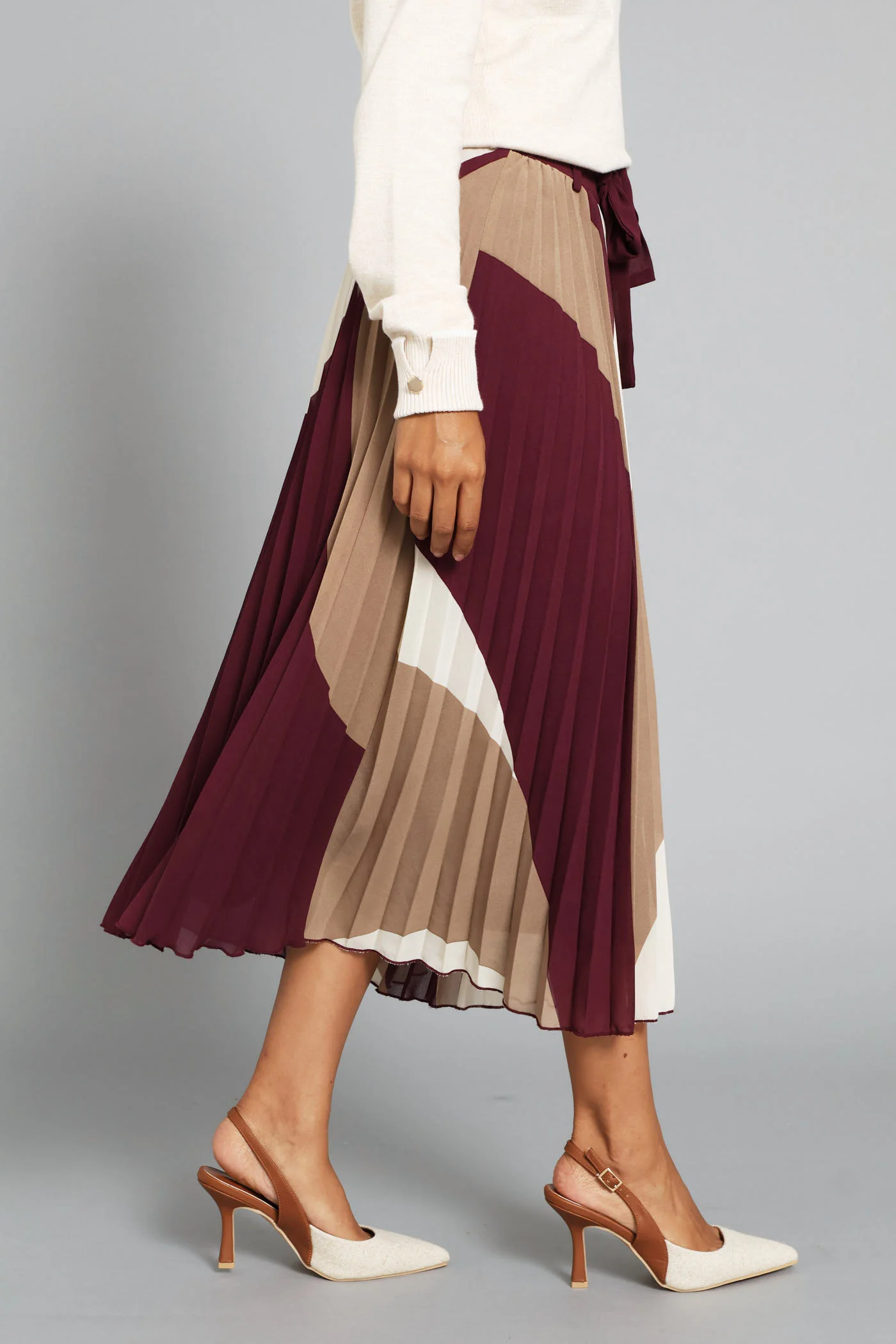 Jewel Chiffon Pleated Midi Skirt - Burgundy - Image 3