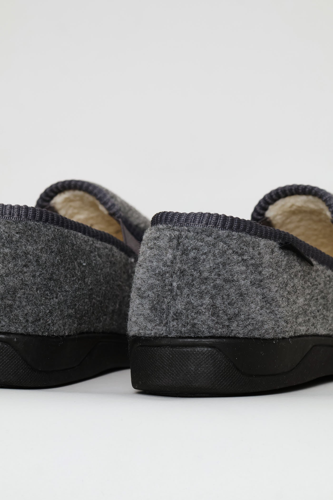 Johnny Closed Back Slipper - Grey - Image 6
