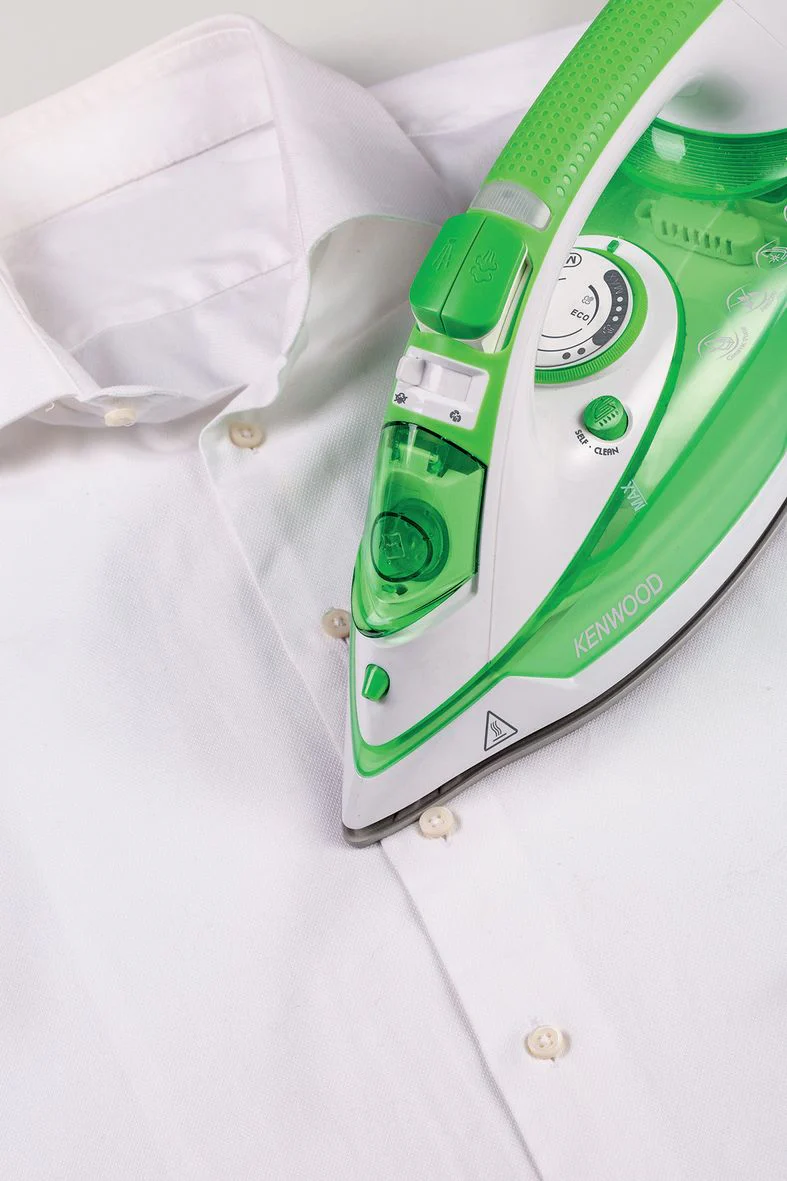 Kenwood Steam Iron With Eco Function 2600W - Image 3