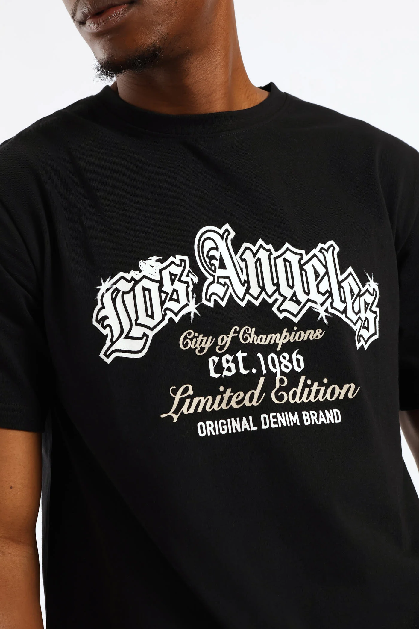 La Basic Print Tee - Black - Image 2