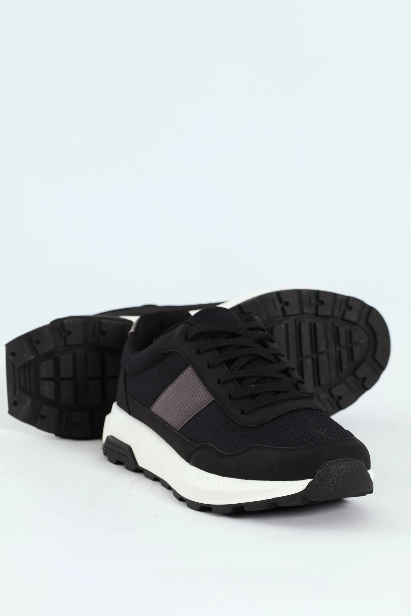 Lace Up Retro Stripe Trainer - Black - Image 2