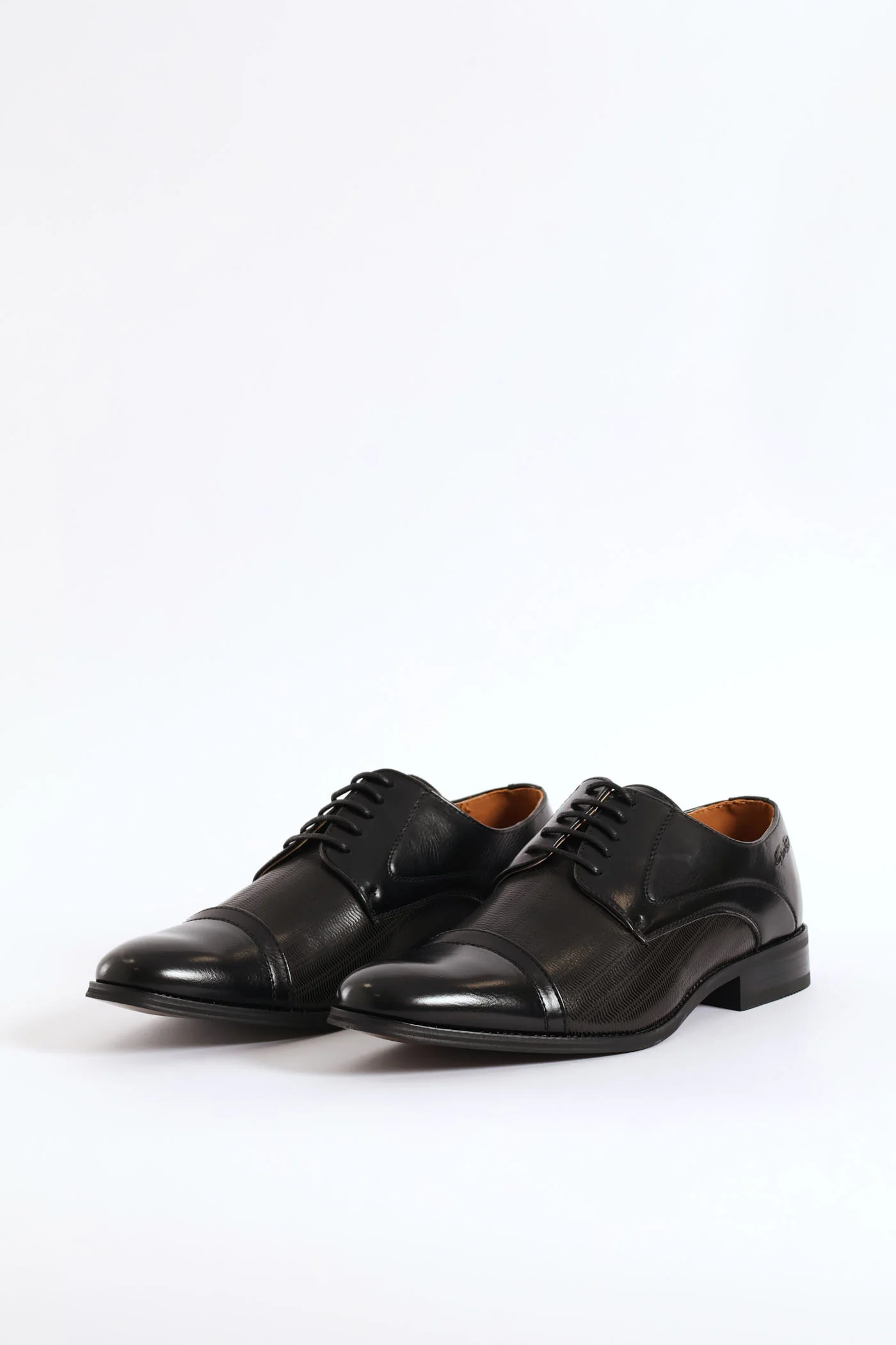 Laser Detail Toe Cap Derby Shoe - Black - Image 2