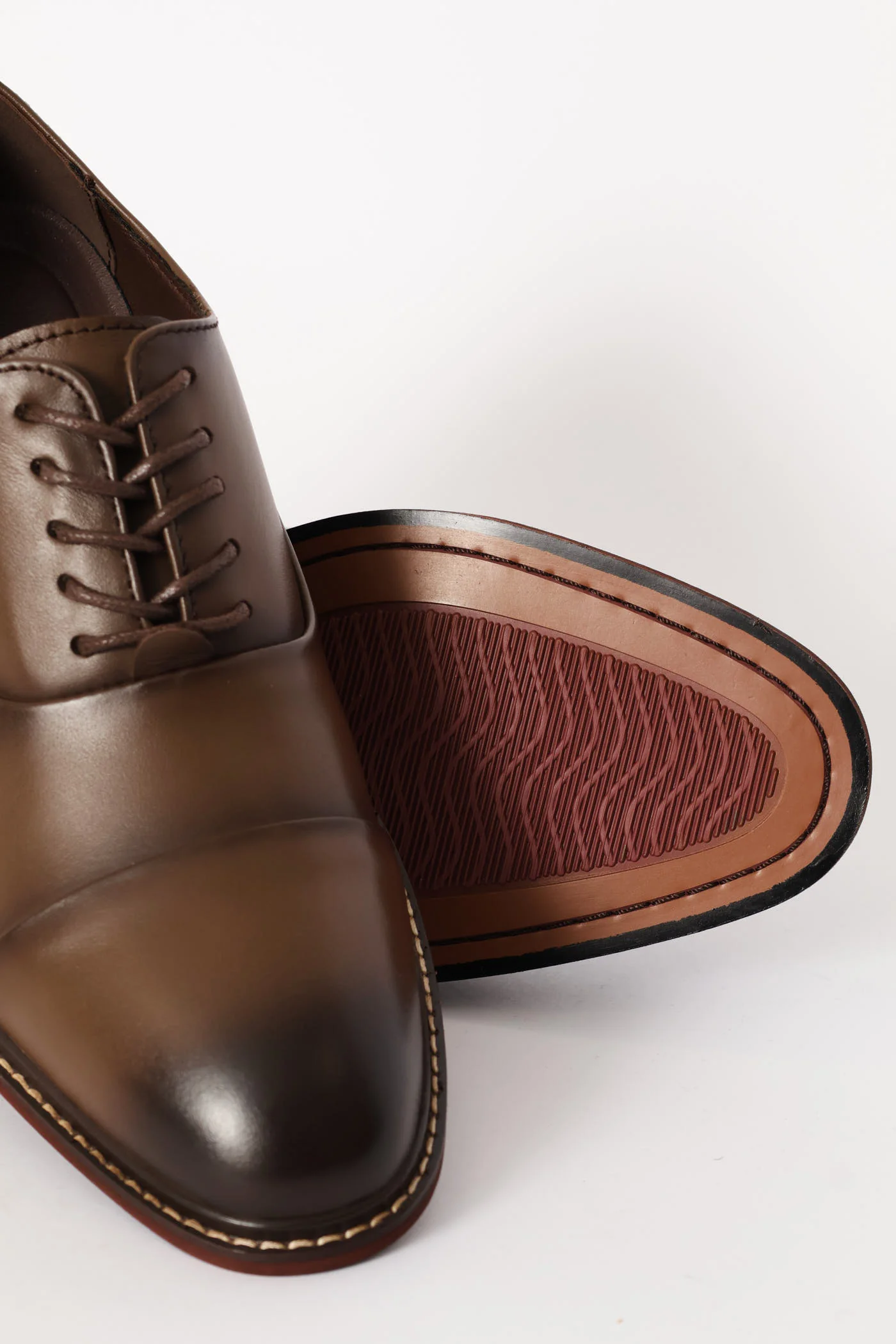 Leather Oxford Formal Shoe With Toe Cap - Chocolate - Image 2