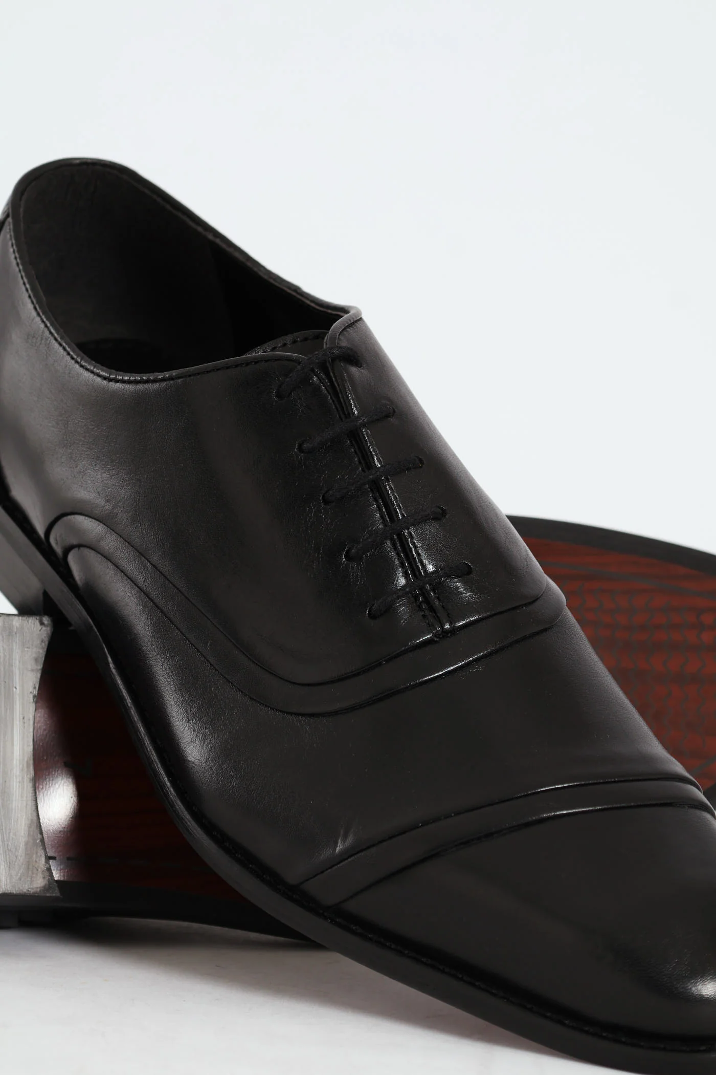 Leather Oxford Toe Cap Dress Shoe - Black - Image 4