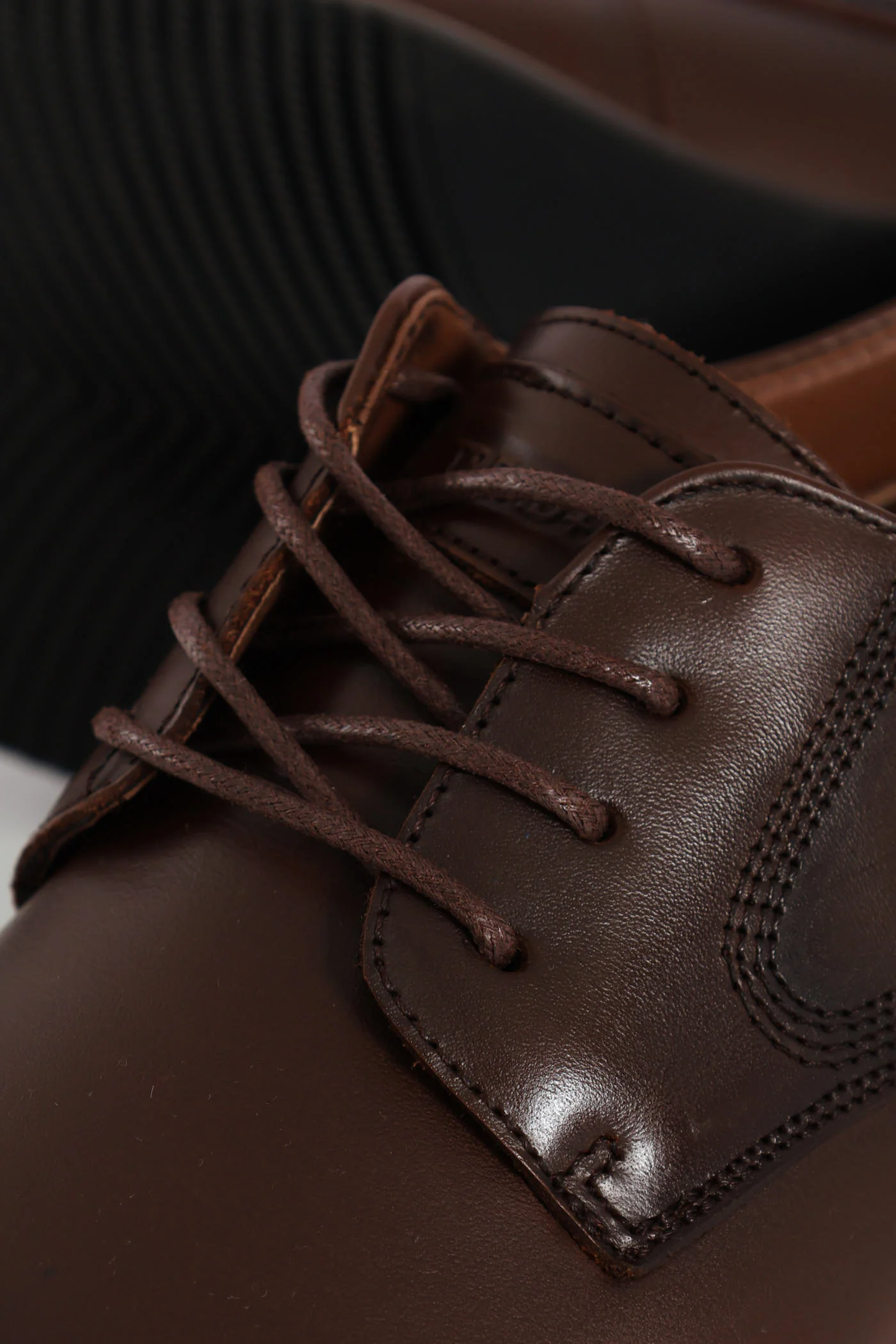 Leather Stitched Toe Cap Derby Shoe - Chocolate - Image 5