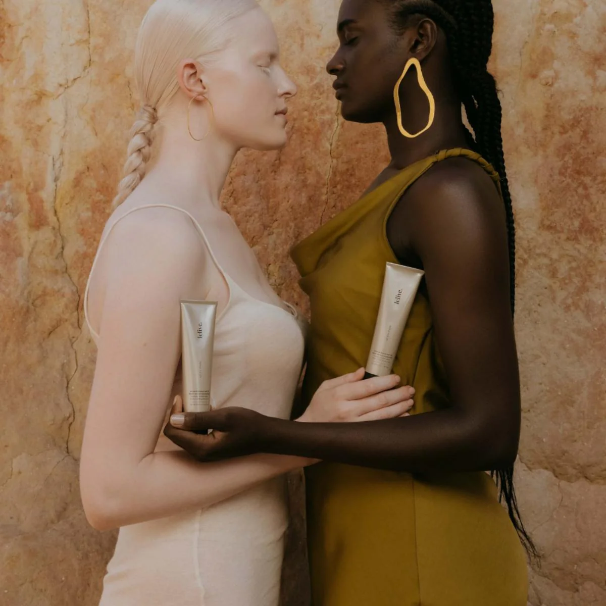All The Shade - Mineral Sheer Tinted SPF30 - Image 5