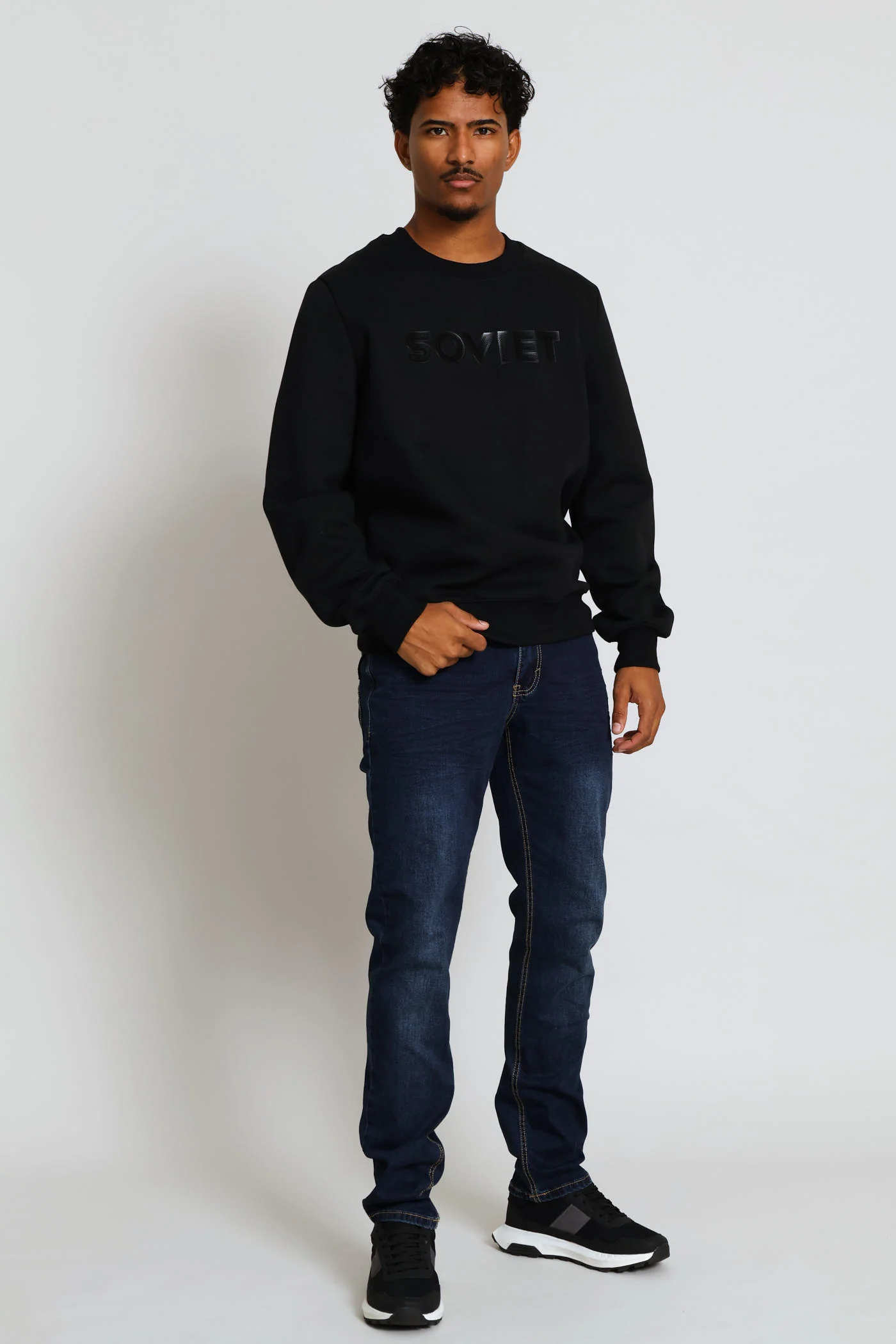 Leo Crew Top - Black - Image 5