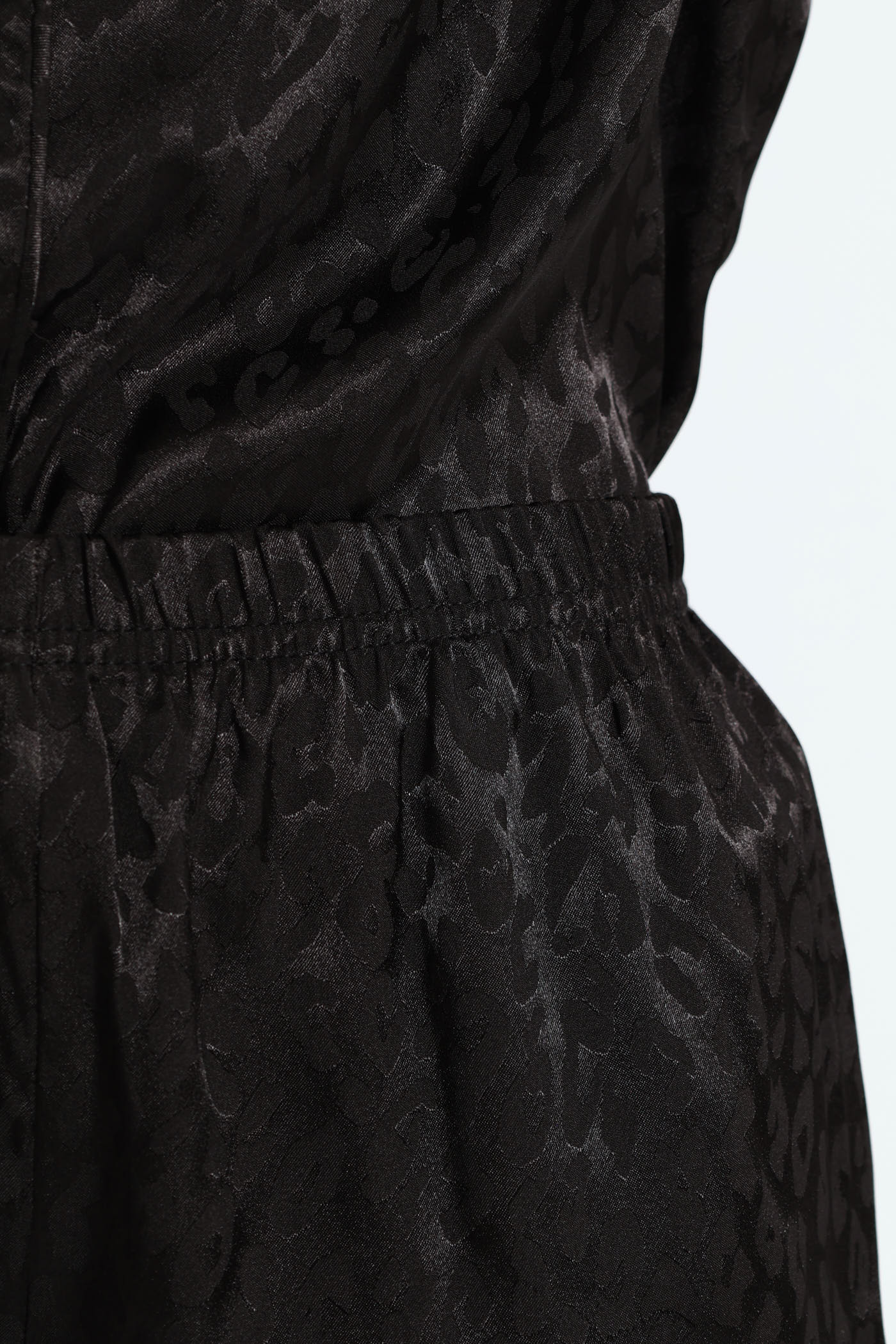 Leopard Embossed Button Through & Short Set - Black - Image 5
