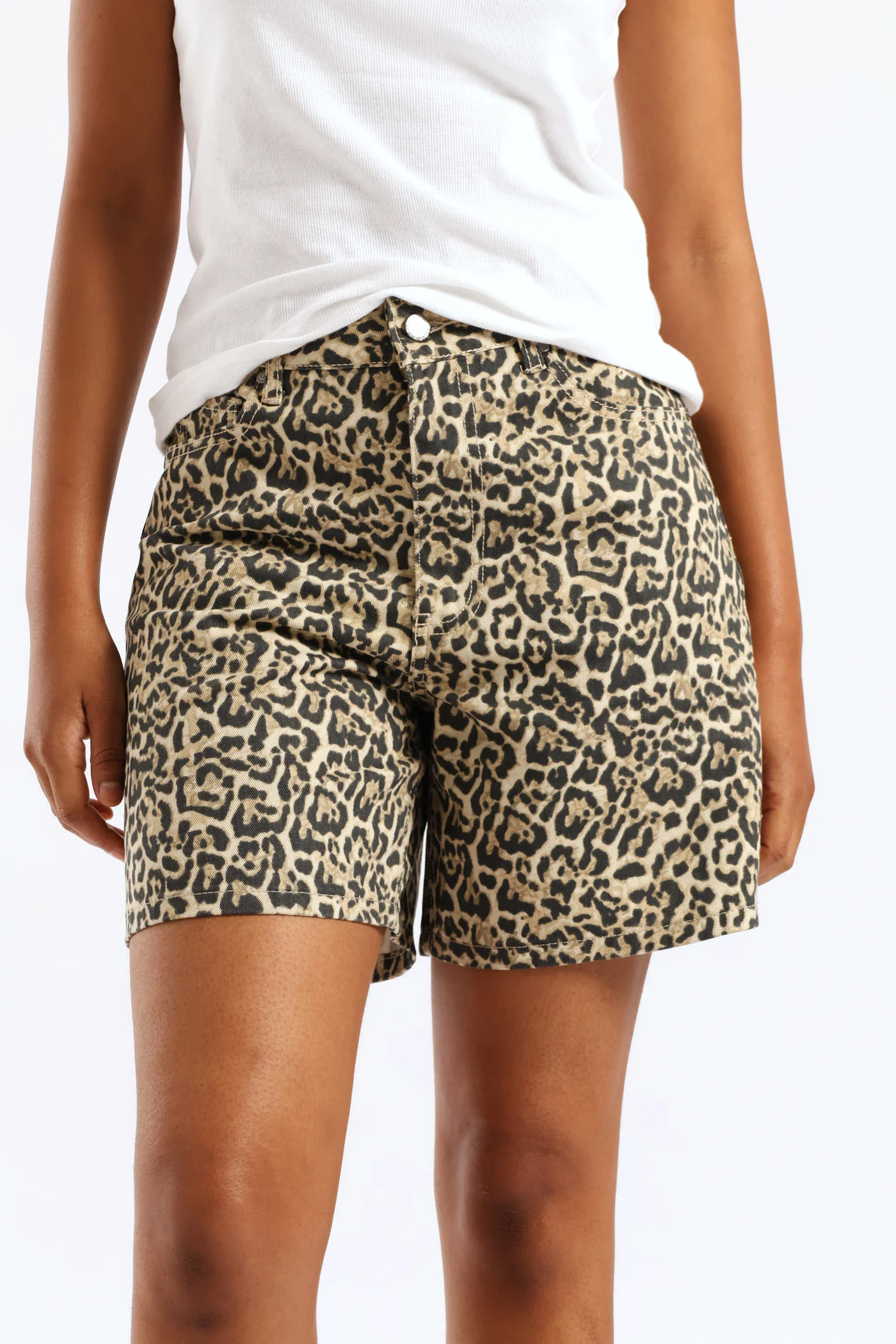 Leopard Straight Leg Mid Thigh Short - Animal Print - Image 3