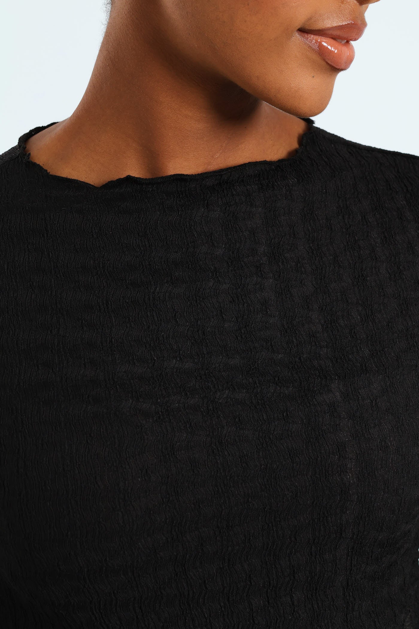 Lettuce Hem Crinkle Knit Top - Black - Image 3