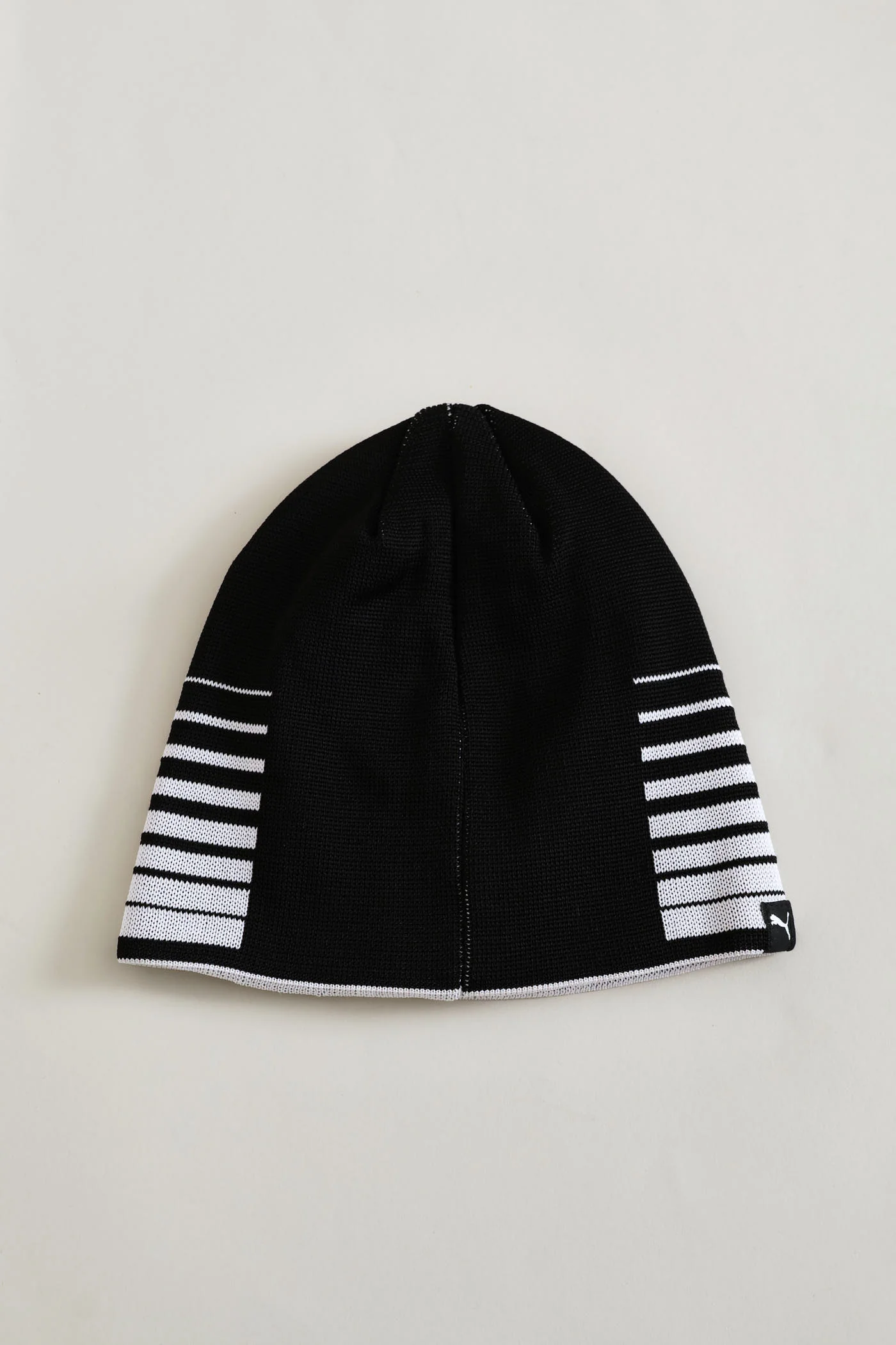 Liga Reversible Beanie - Black/White - Image 3
