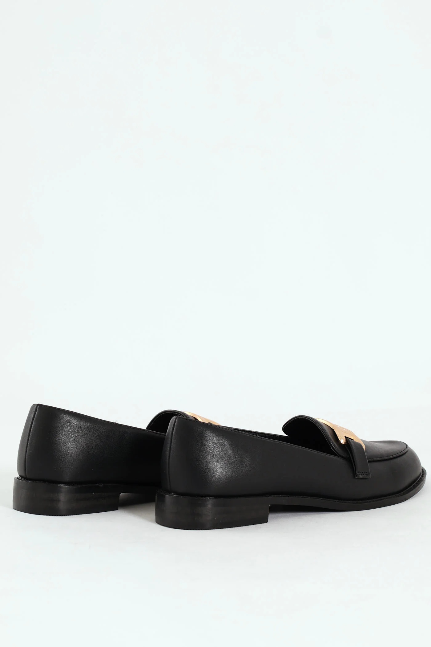 Loafer With Chain Metal Trim - Black - Image 3