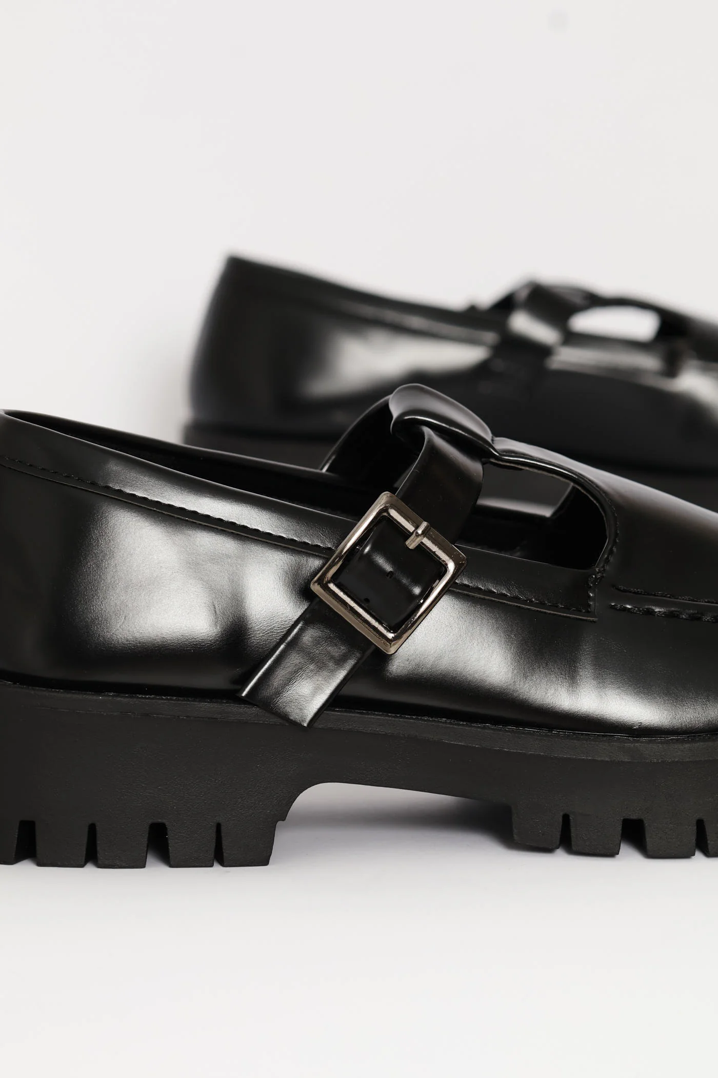 Loafer With Chunky Outsole - Black - Image 4