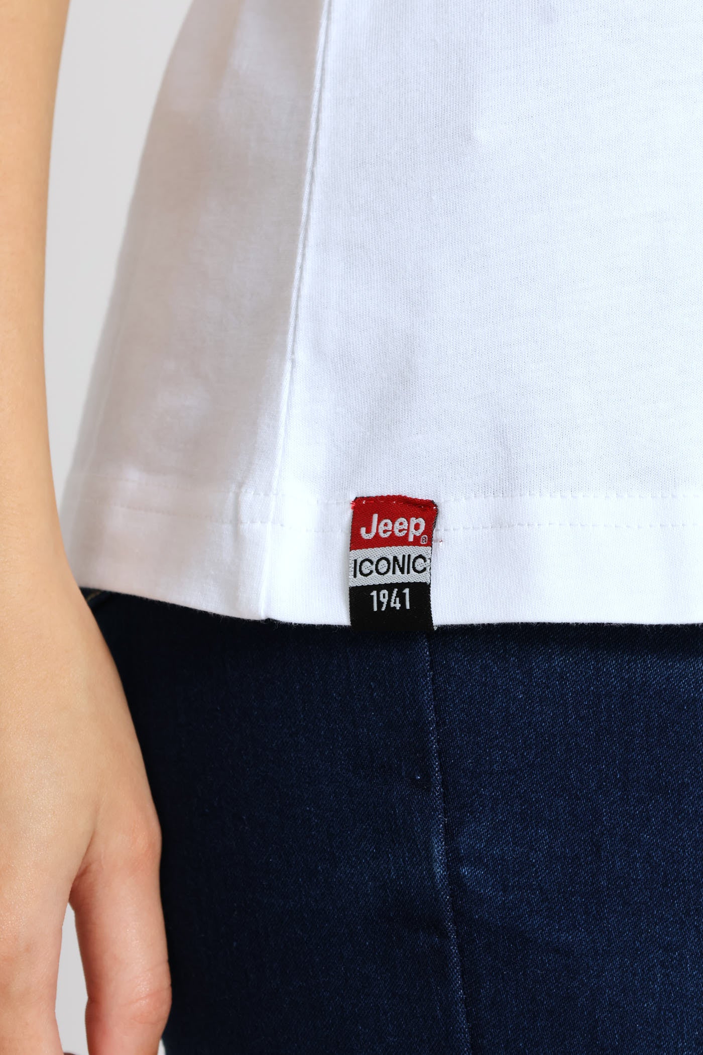 Logo Strong Icon Tee - White - Image 5