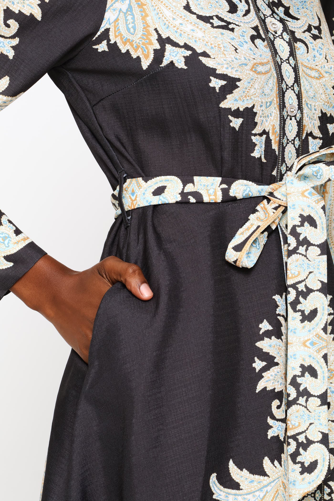 Long Sleeve Collared Button Through Maxi Printed Dress - Black - Image 4