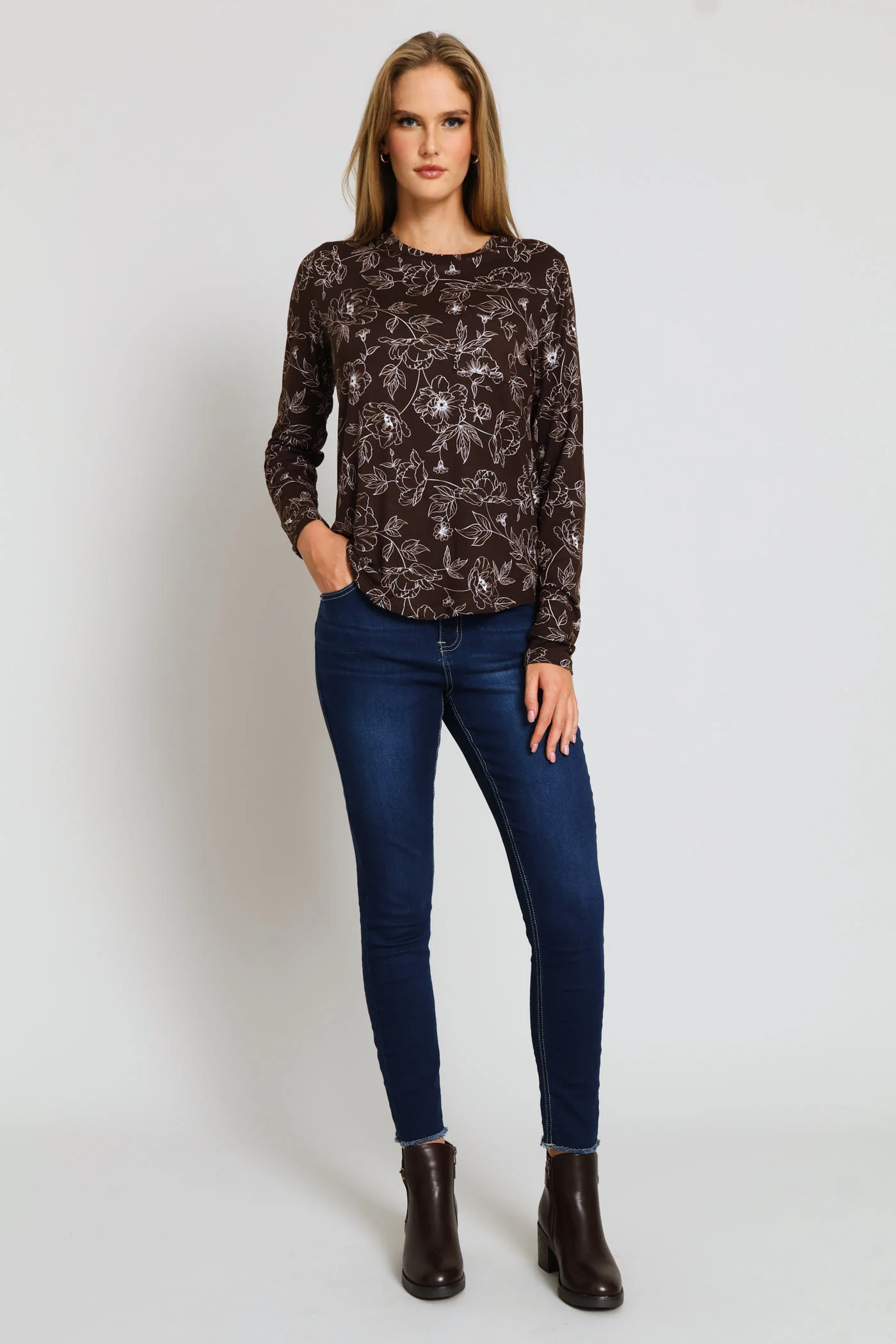 Long Sleeve Print Pocket Crew Tee - Dark Chocolate - Image 5