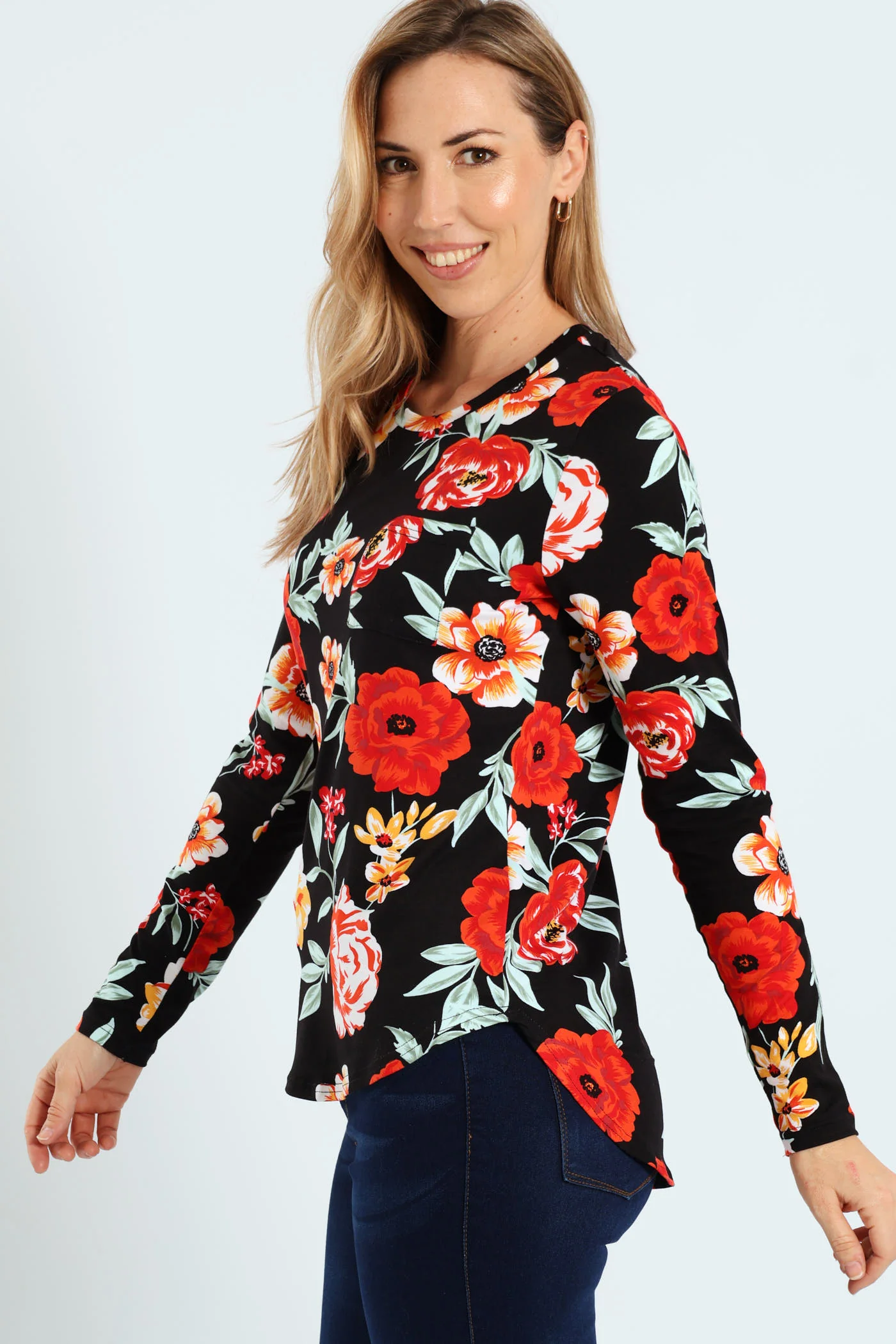 Long Sleeve Print Pocket Crew Top - Black/Red - Image 2