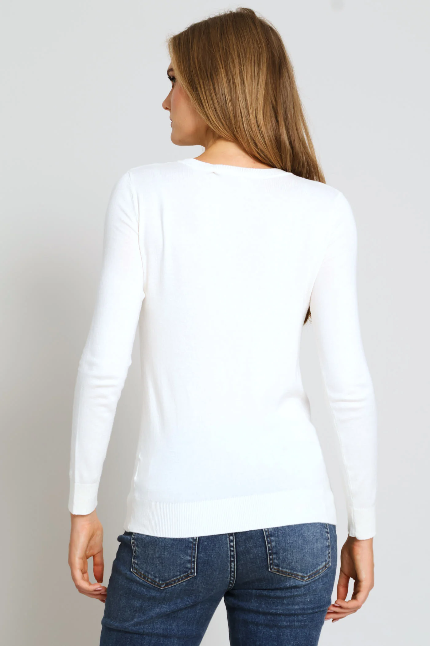 Long Sleeve V-Neck Saylor Logo Sweater Top - Cream - Image 5