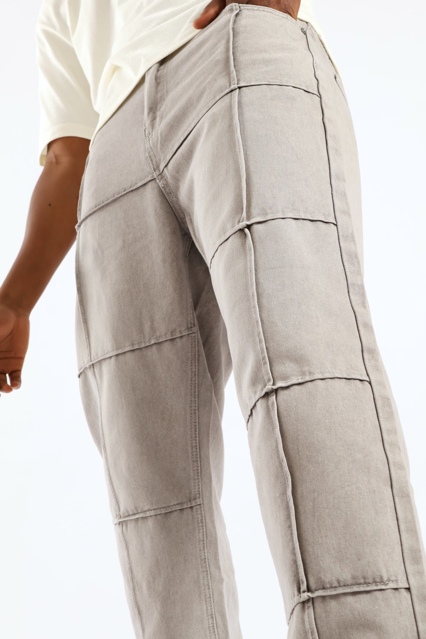 Loose Fit Pintuck Fash Denim - Light Grey - Image 3