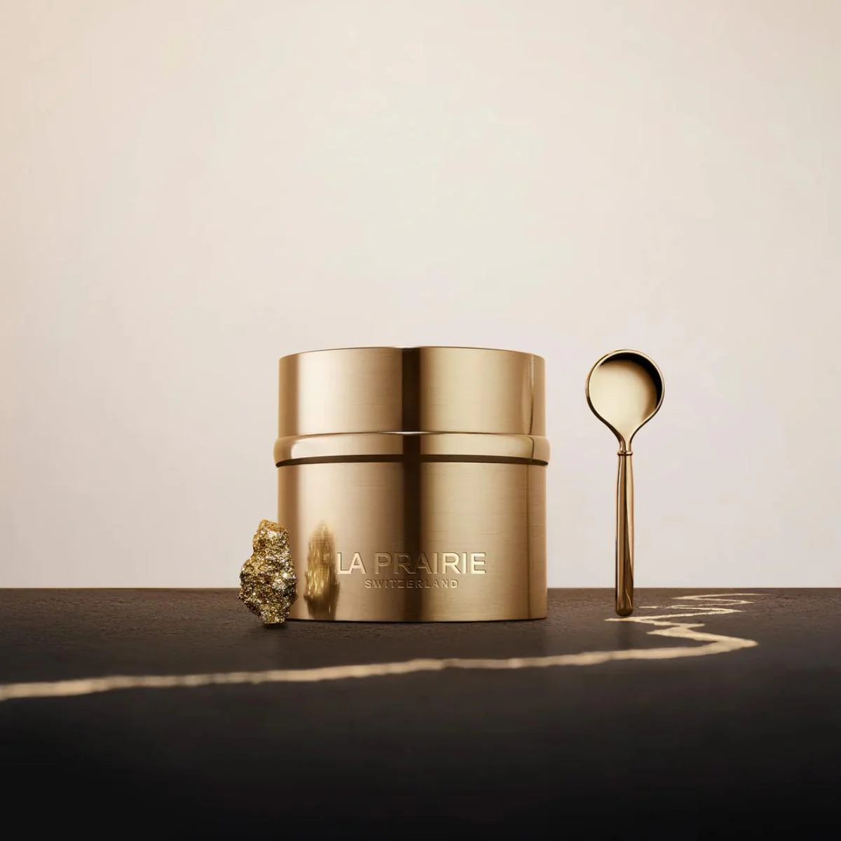 Pure Gold Radiance Cream - Image 2