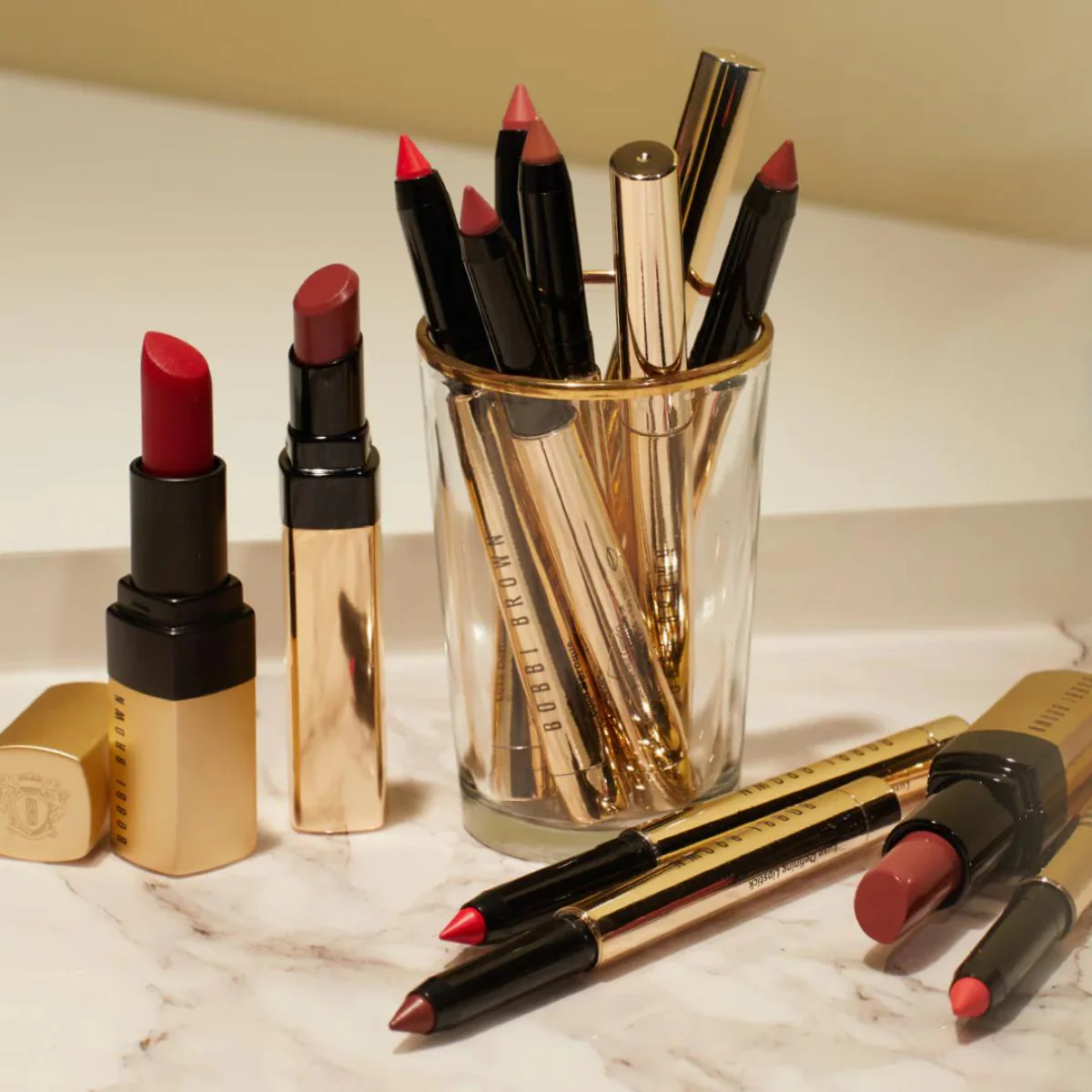 Luxe Defining Lipstick - Image 41