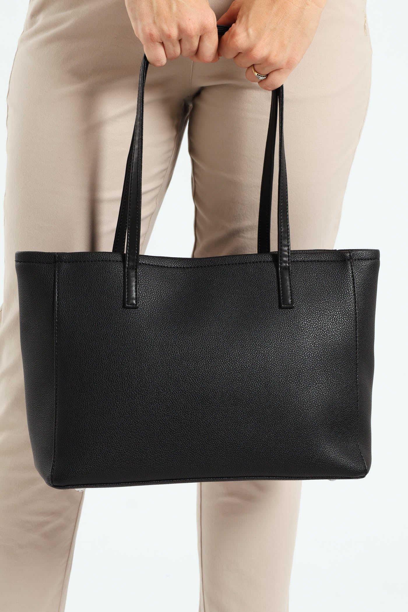 Lyon Medium Market Tote Bag - Black - Image 5