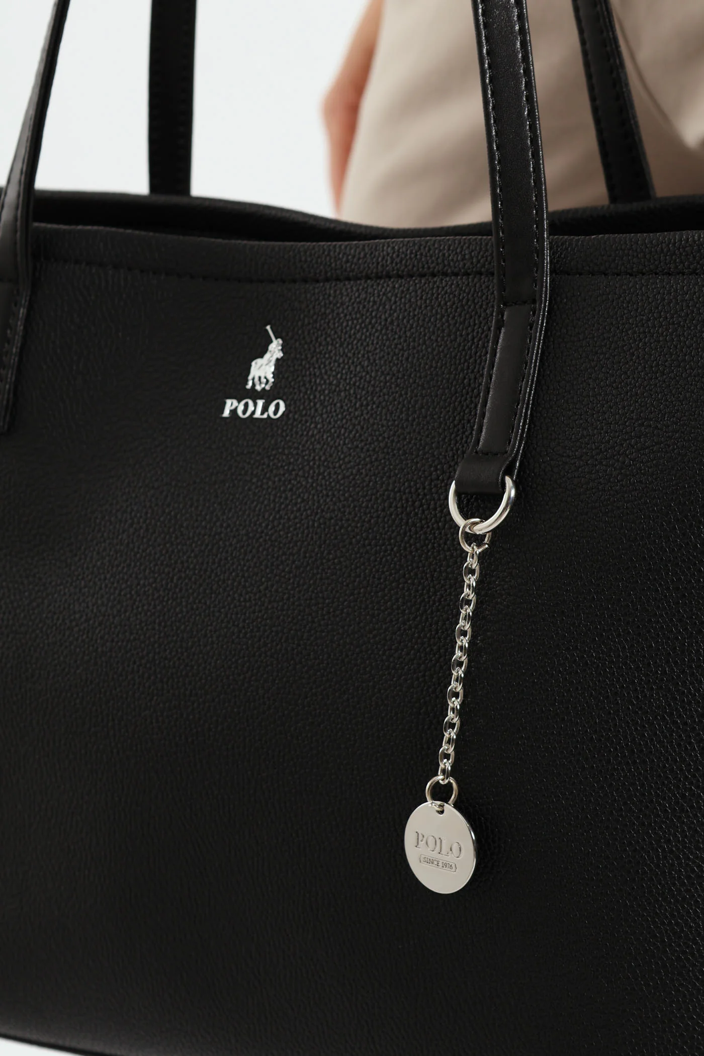 Lyon Medium Market Tote Bag - Black - Image 7