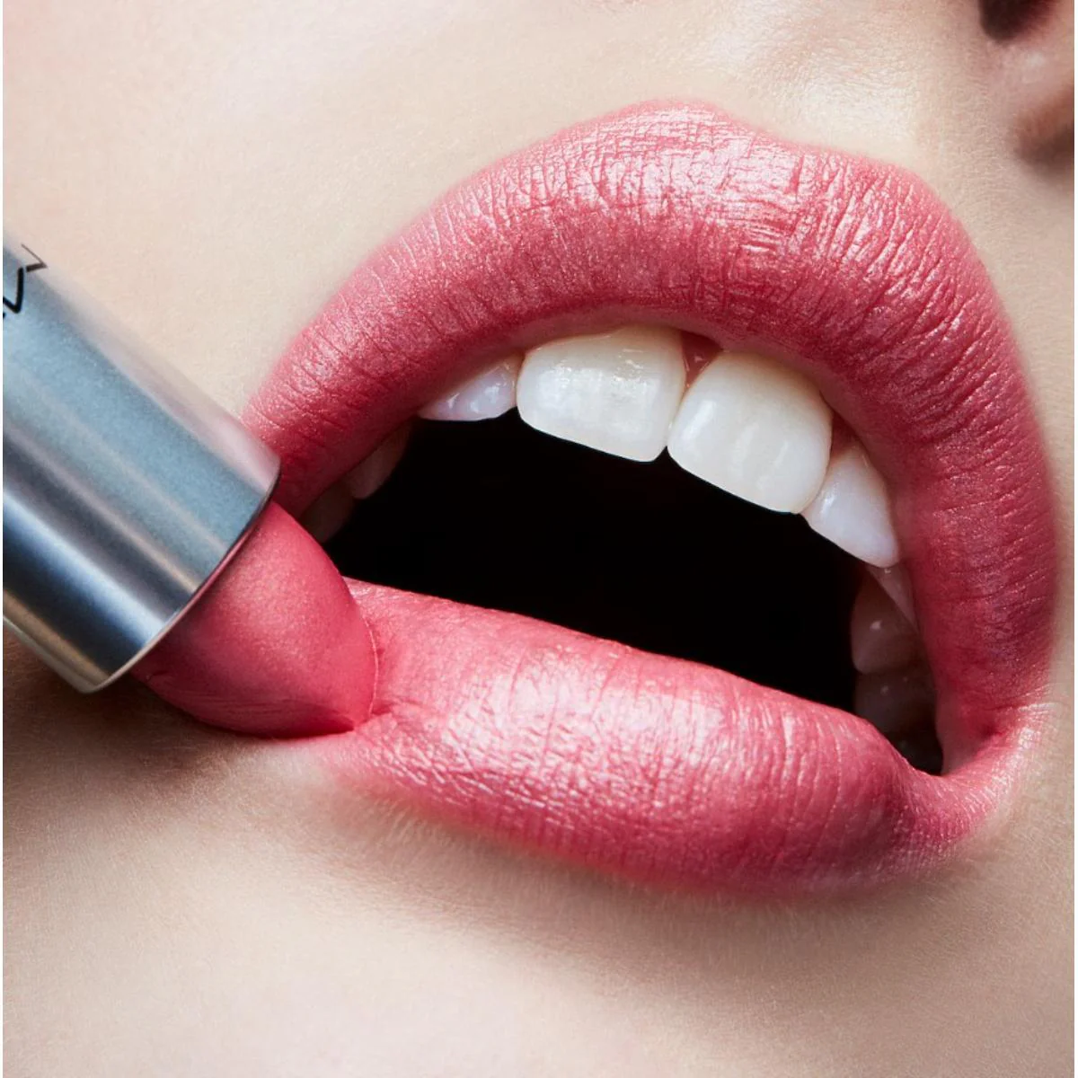 Frost Lipstick - Image 14