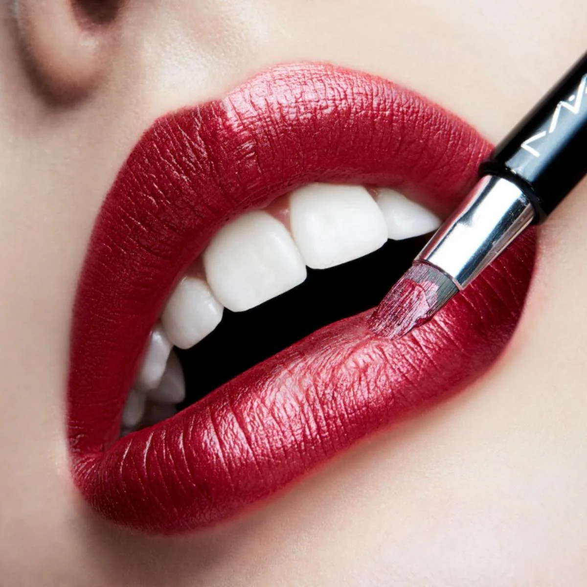 Frost Lipstick - Image 39